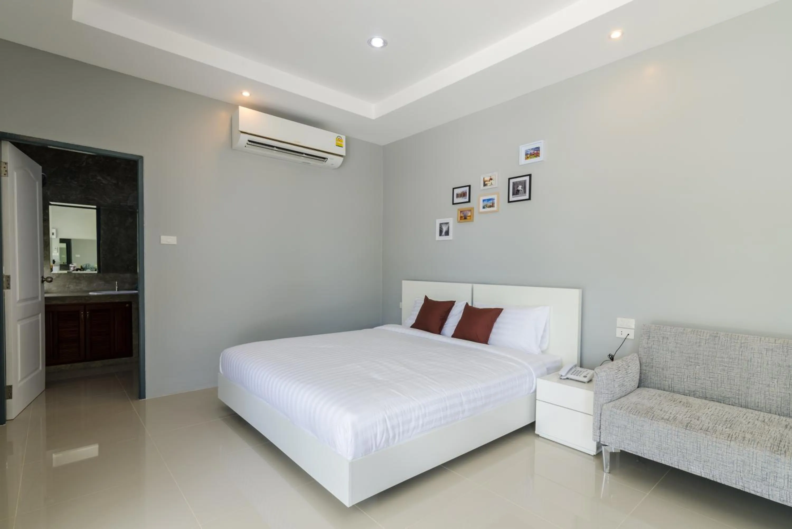 Bed in Golf Inn Resort