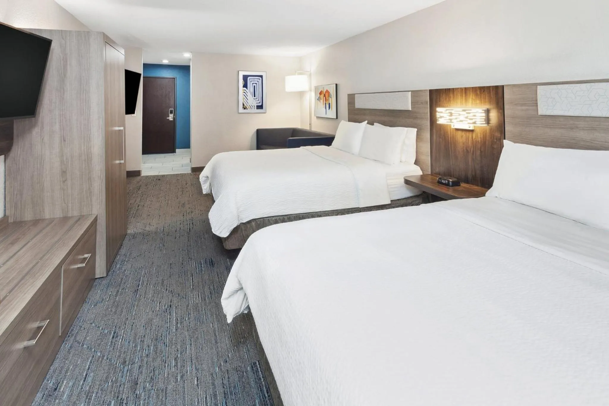Photo of the whole room, Bed in Holiday Inn Express Pekin - Peoria Area by IHG