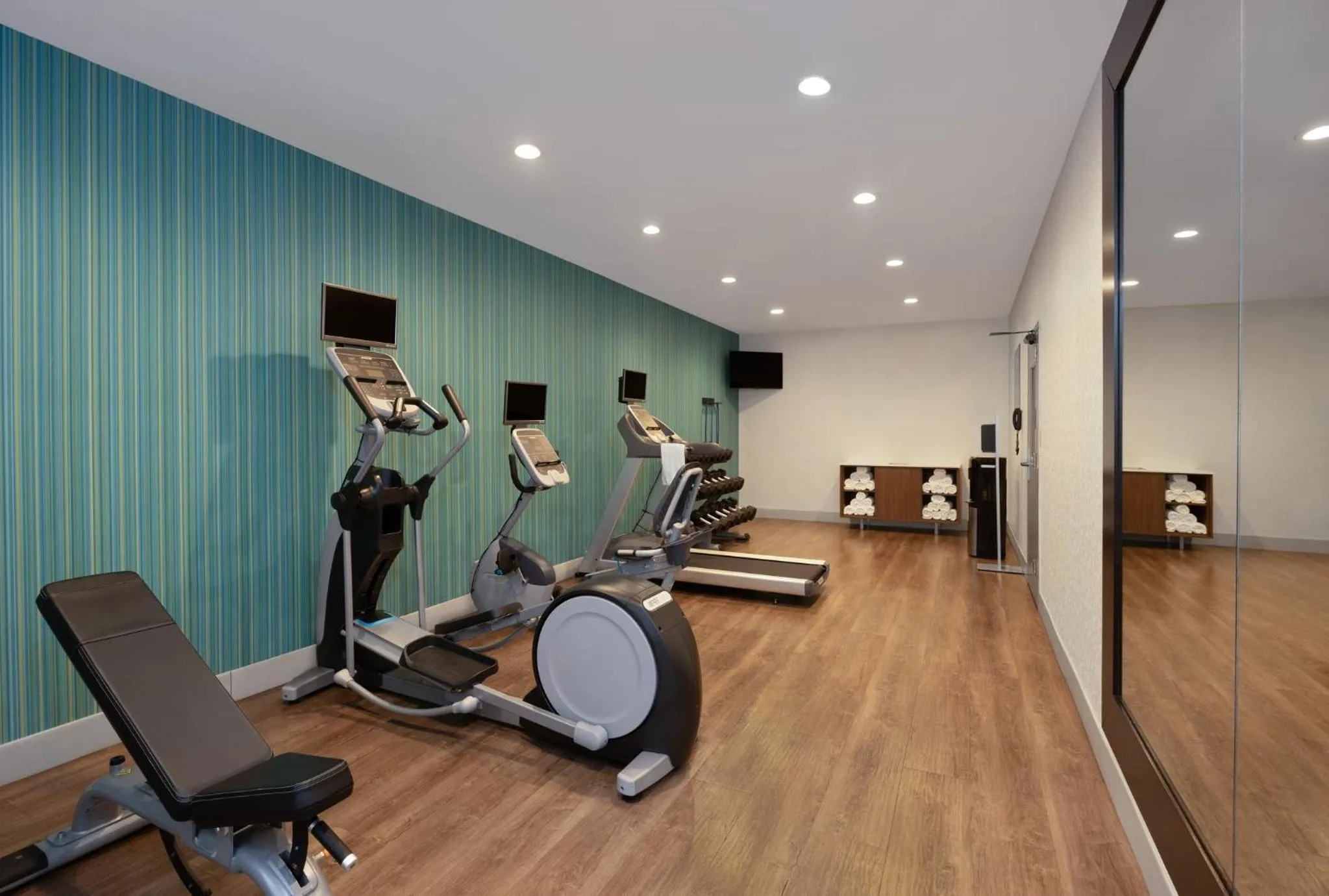 Fitness centre/facilities in Holiday Inn Express Hotel & Suites Kennesaw Northwest - Acworth by IHG