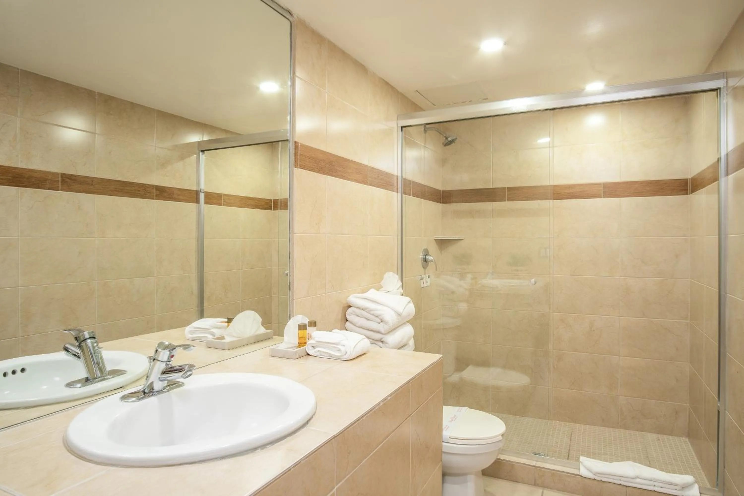 Puerto Nuevo Baja Hotel & Villas