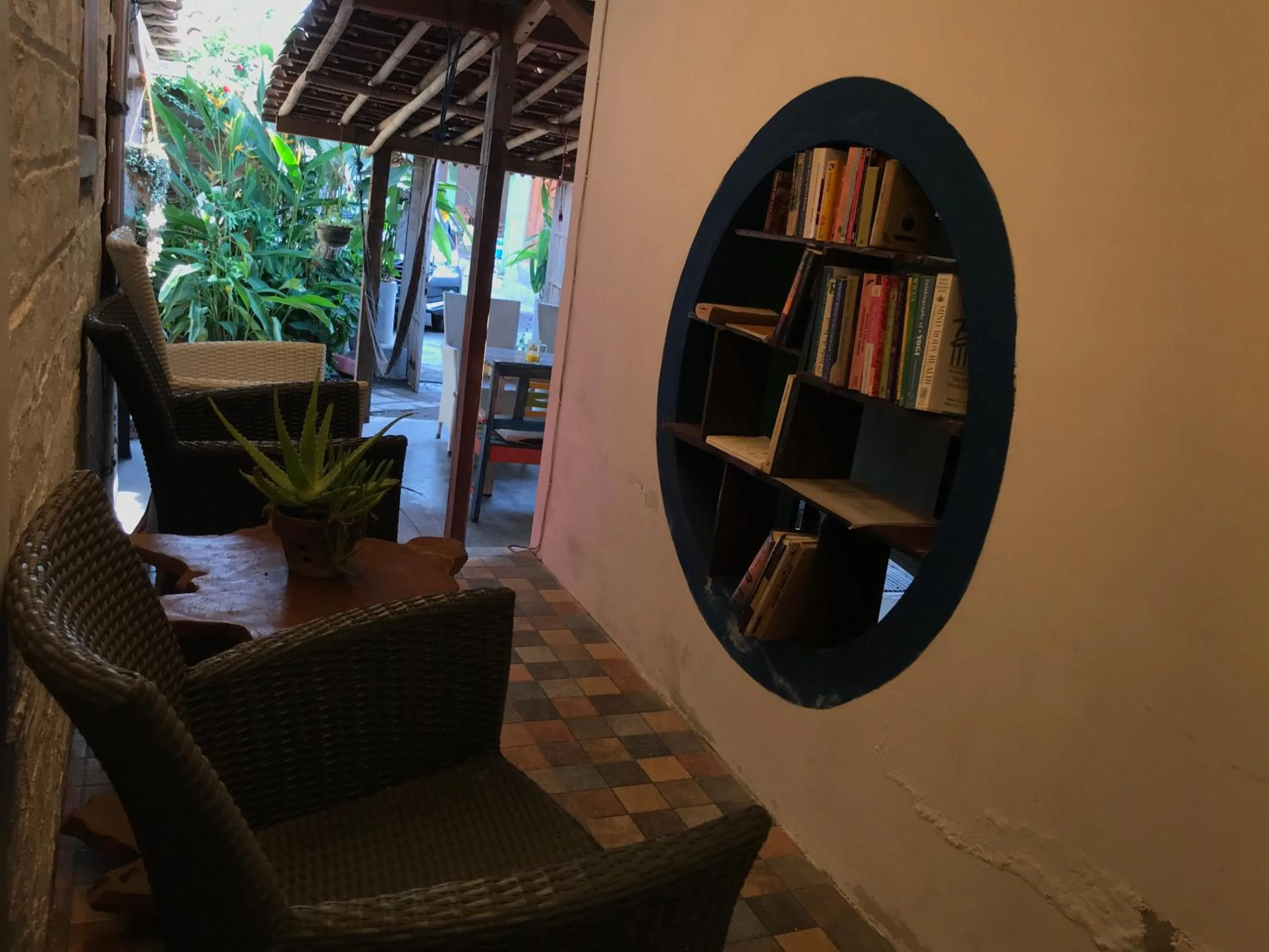 Library in Arjuna Garden Homestay