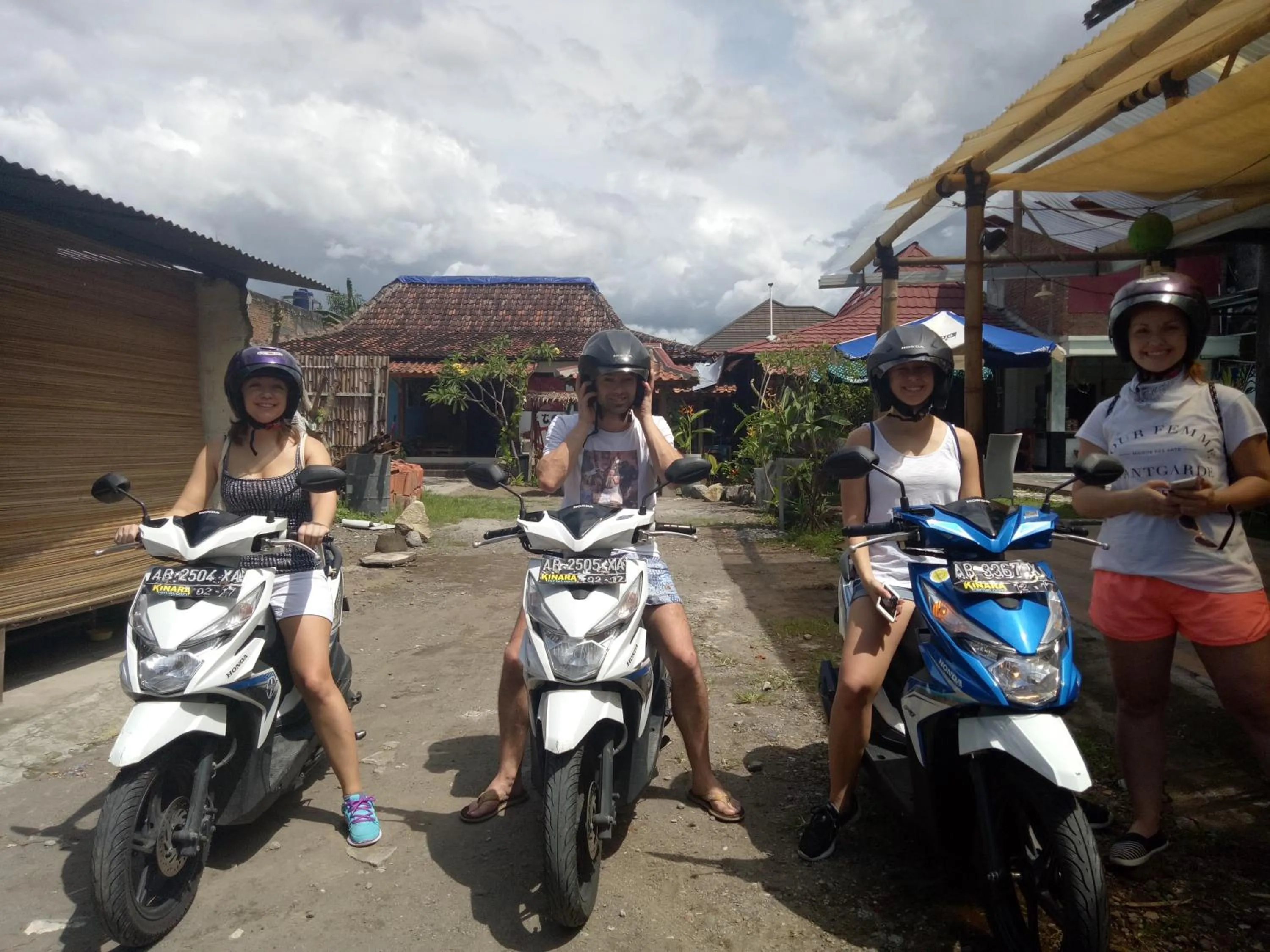 group of guests in Arjuna Garden Homestay