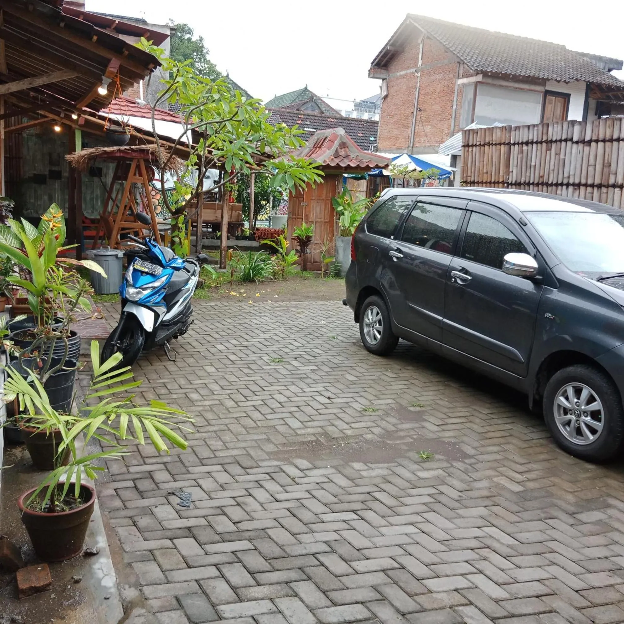 Neighbourhood in Arjuna Garden Homestay