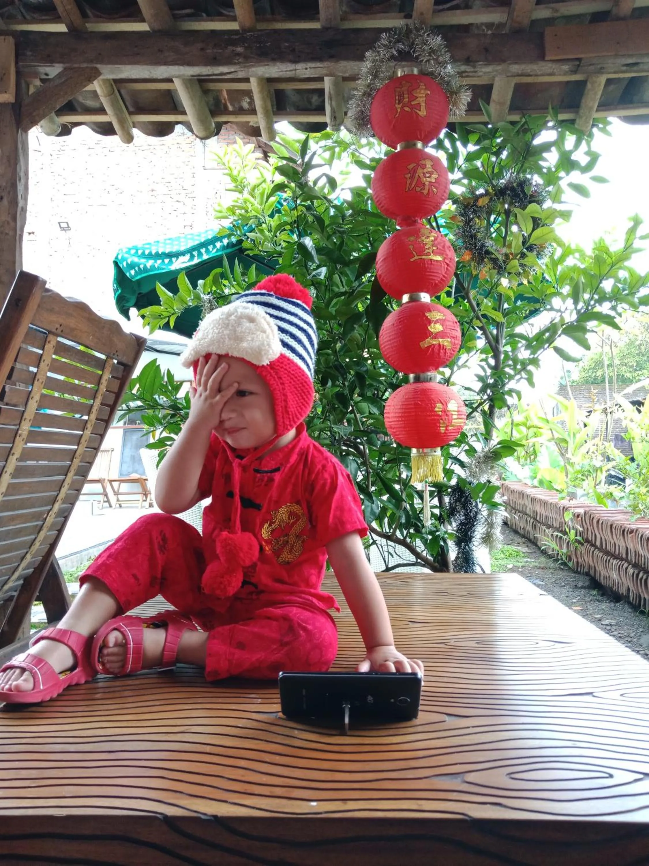 young children in Arjuna Garden Homestay