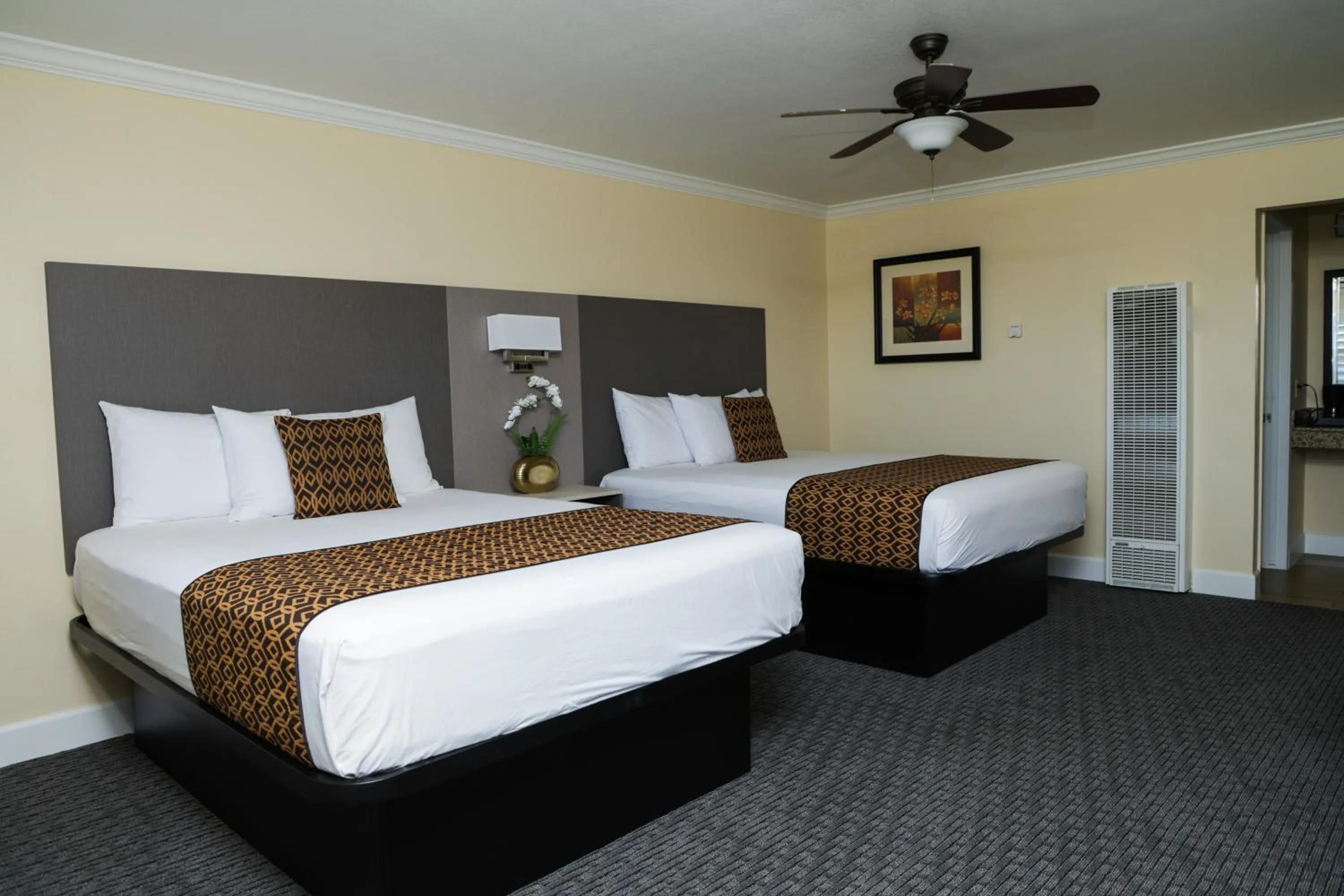 Bed in Silver Surf Motel