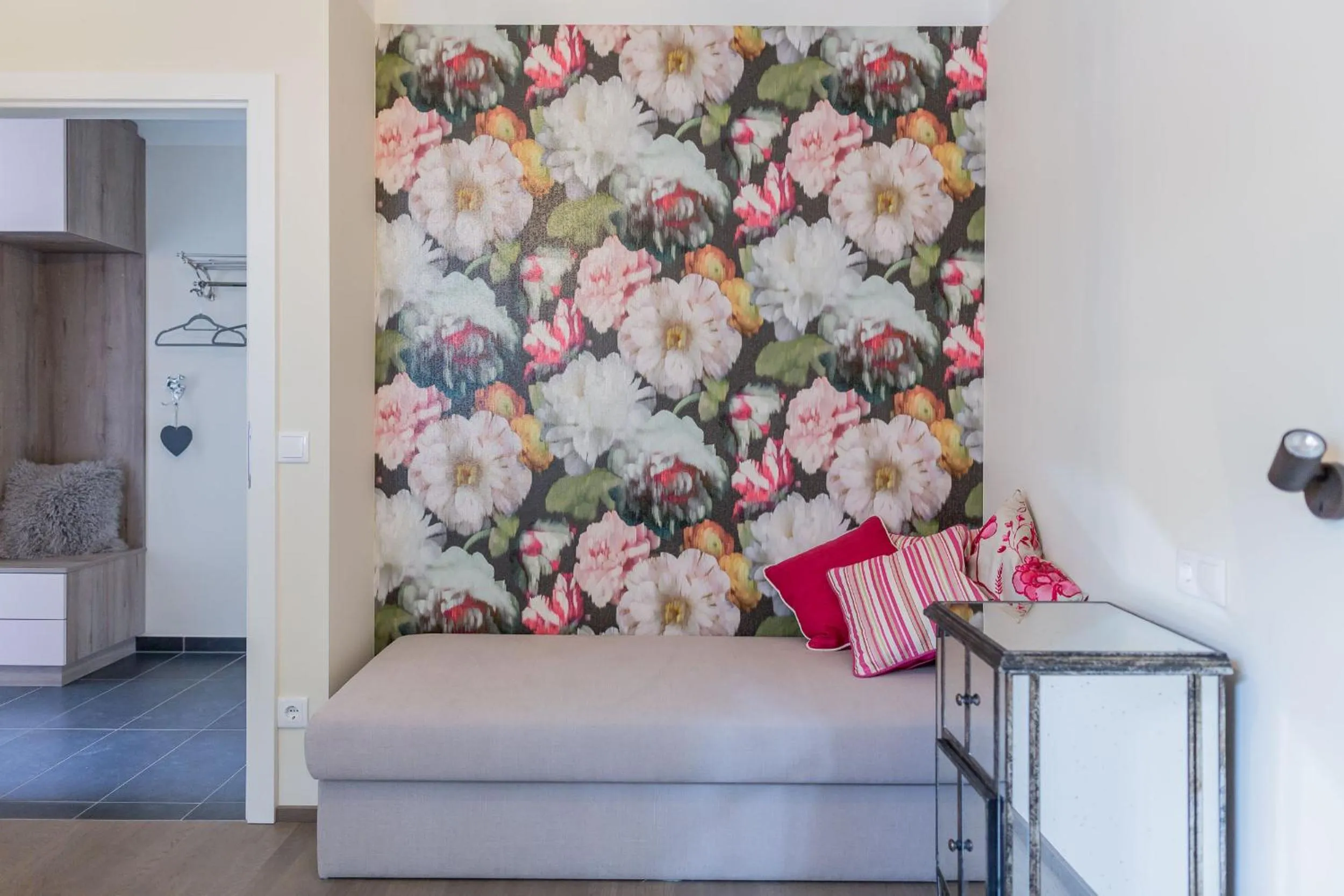 Bedroom, Bed in HOMEBOUND APARTMENTS Salzburg City II - contactless check-in