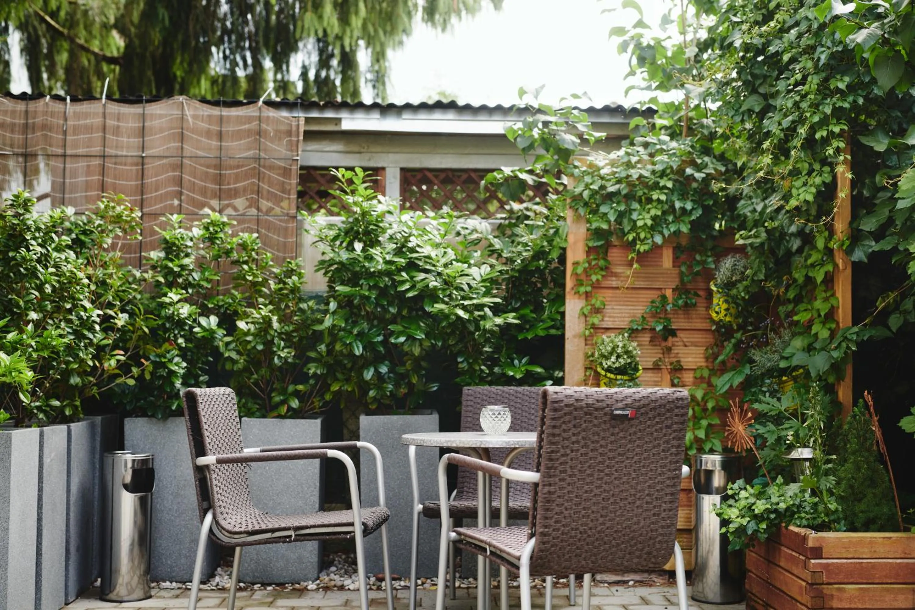 Garden in HOMEBOUND APARTMENTS Salzburg City II - contactless check-in