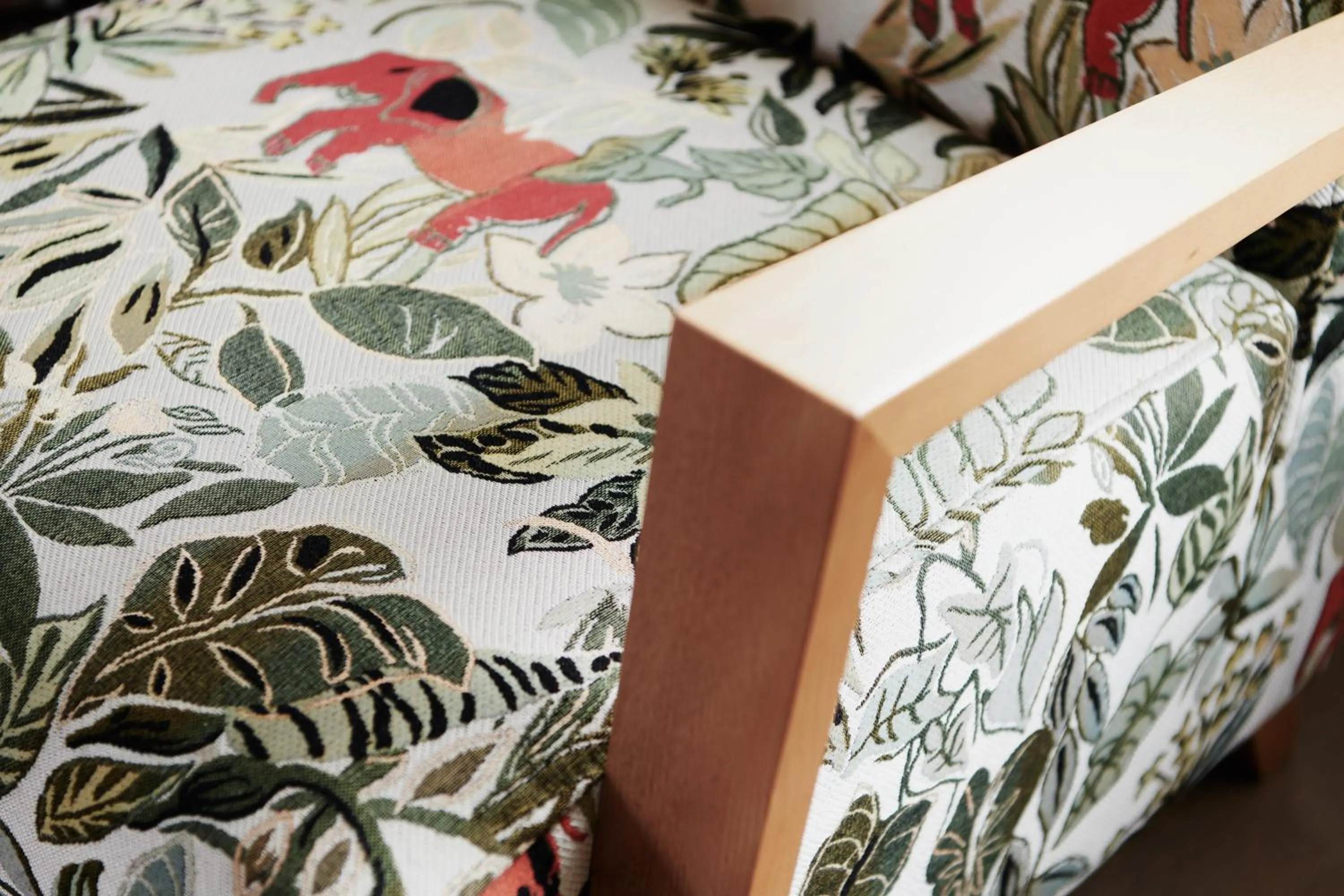 Living room, Bed in HOMEBOUND APARTMENTS Salzburg City II - contactless check-in