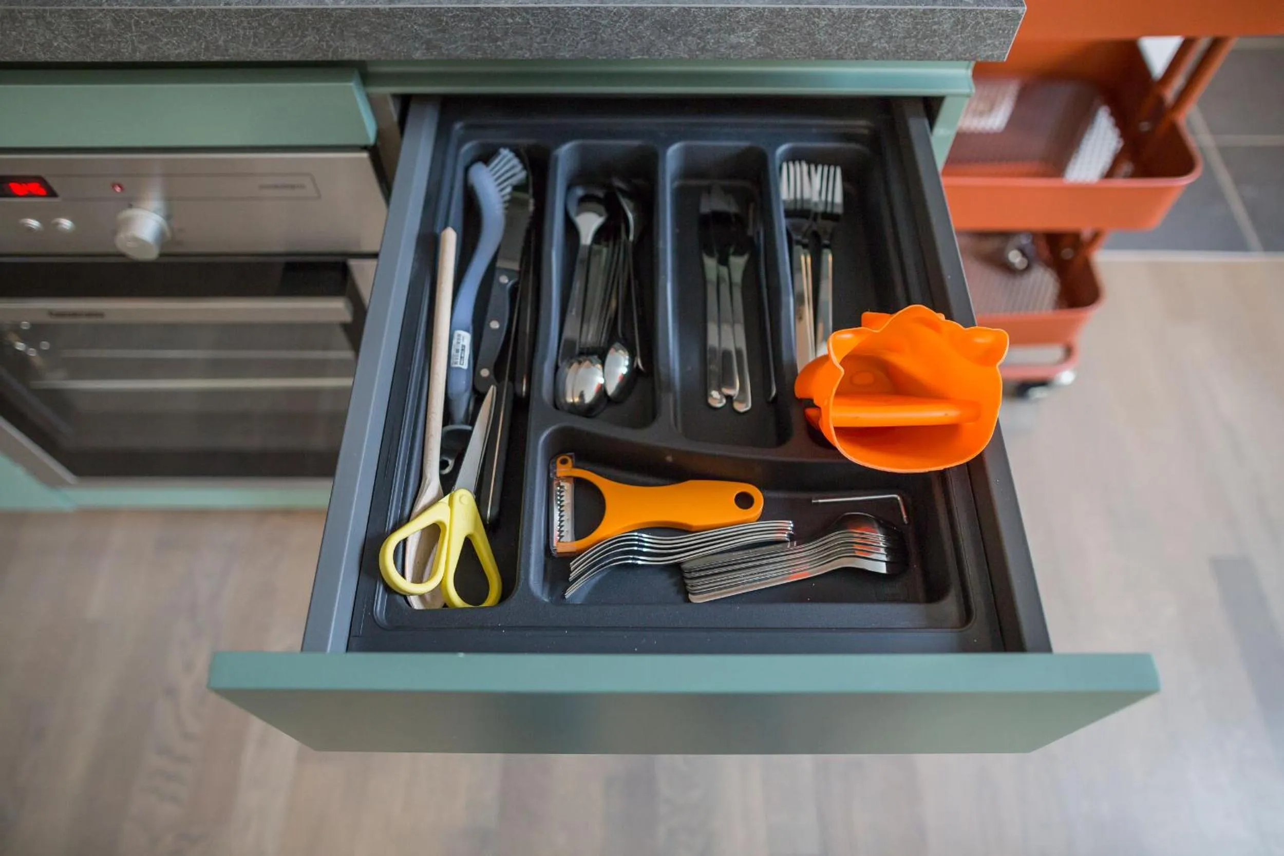 Kitchen or kitchenette in HOMEBOUND APARTMENTS Salzburg City II - contactless check-in