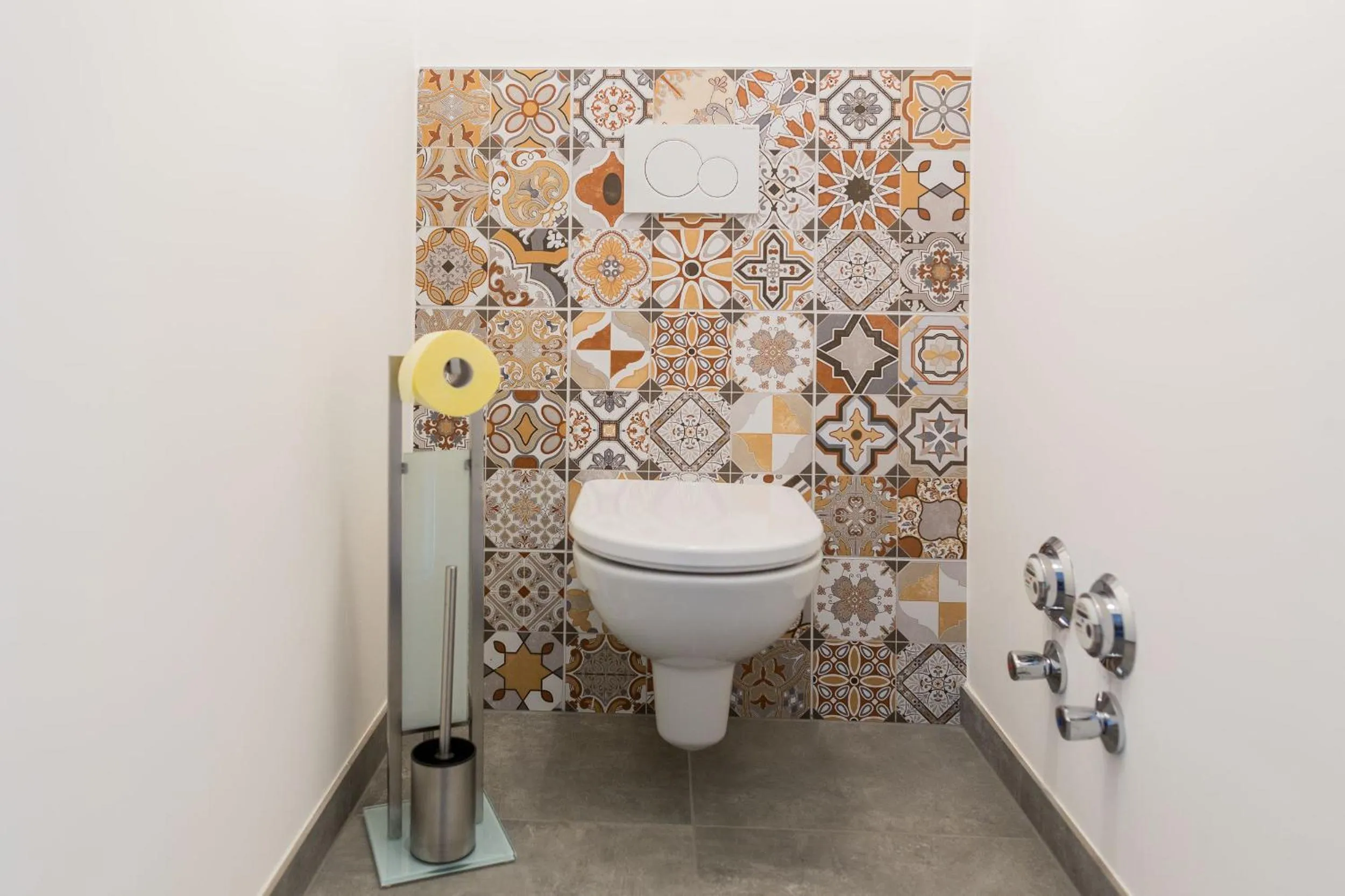 Bathroom in HOMEBOUND APARTMENTS Salzburg City II - contactless check-in