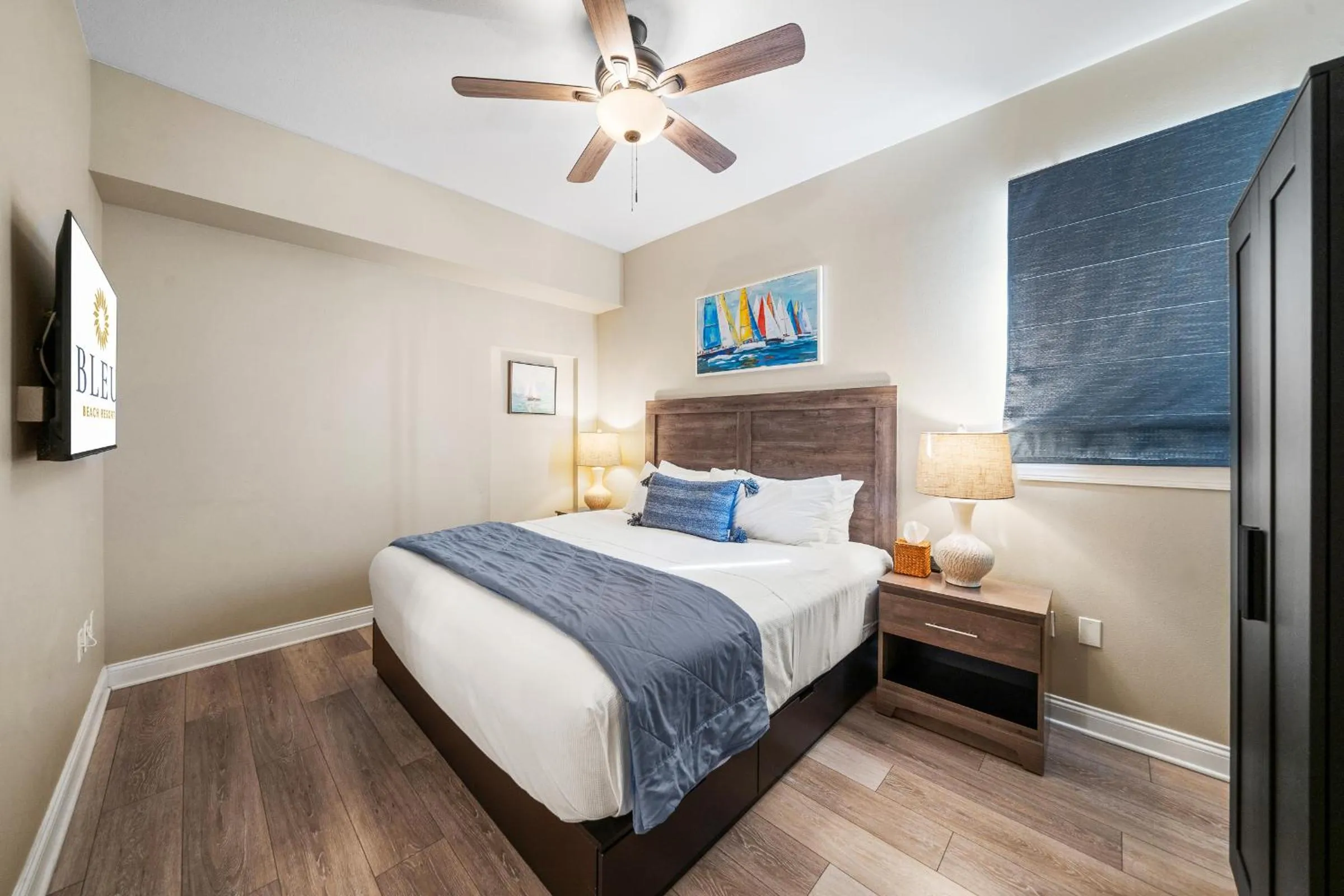 Bed in Bleu Beach Resort