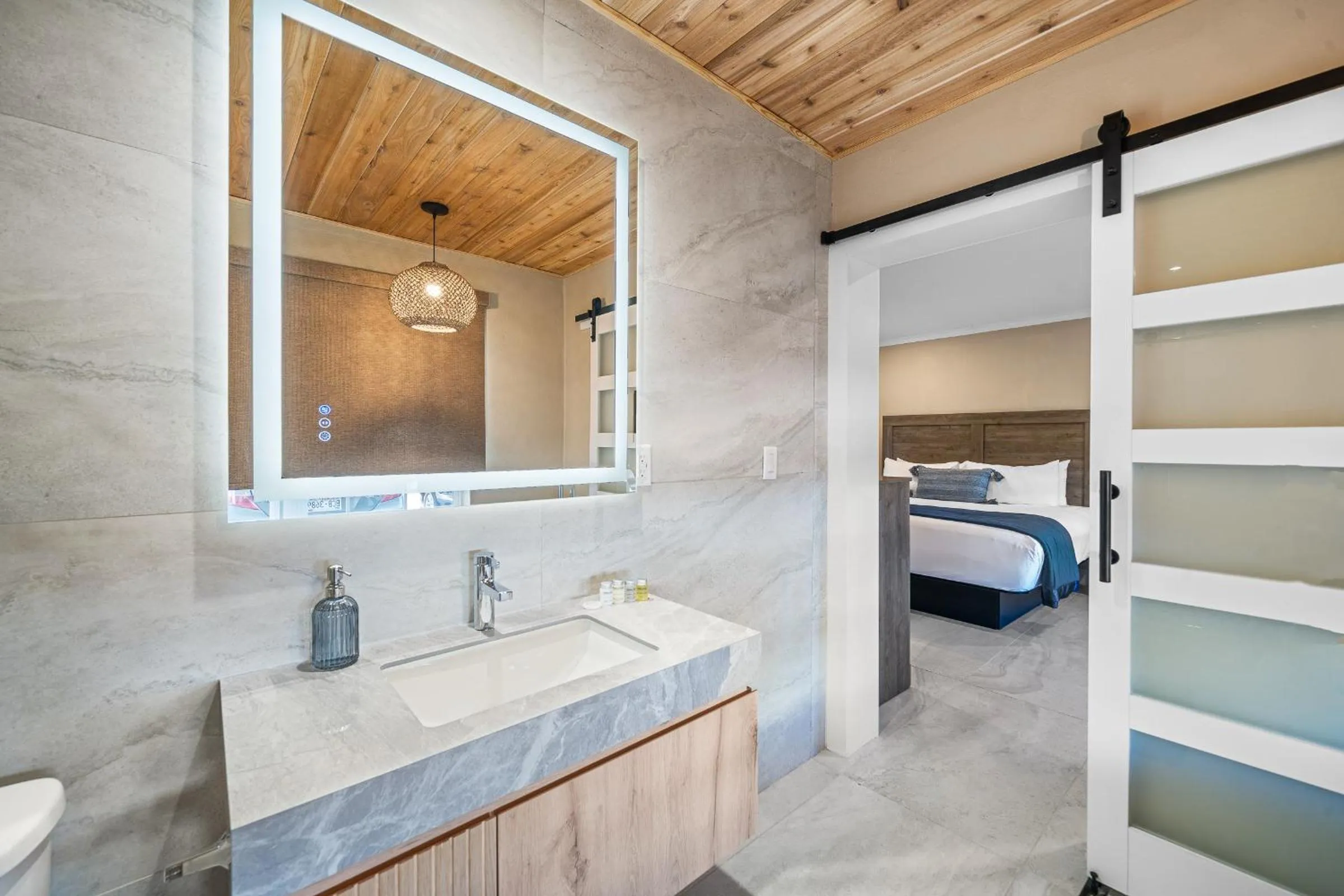 Bathroom, Bed in Bleu Beach Resort