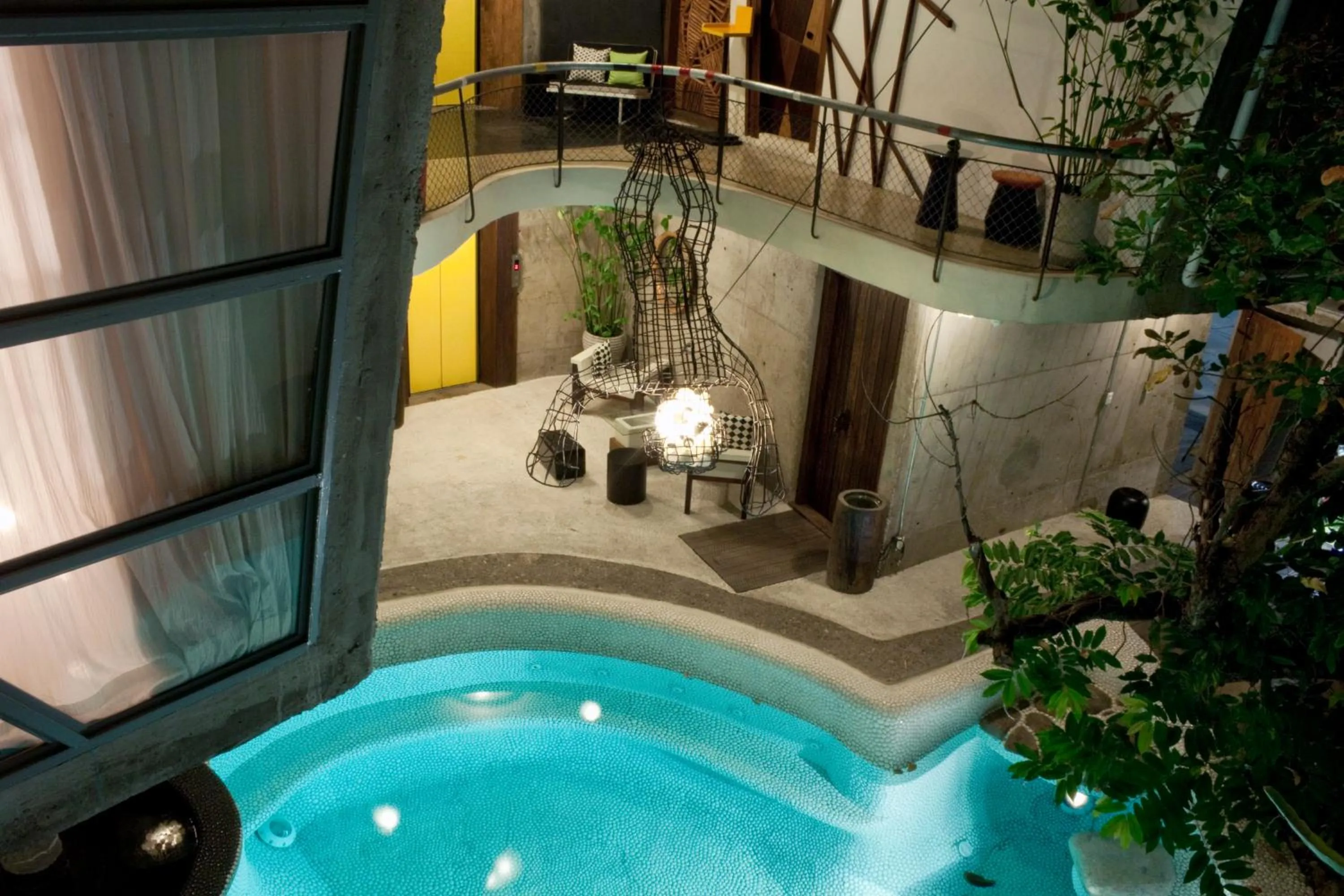 Property building in Mo rooms