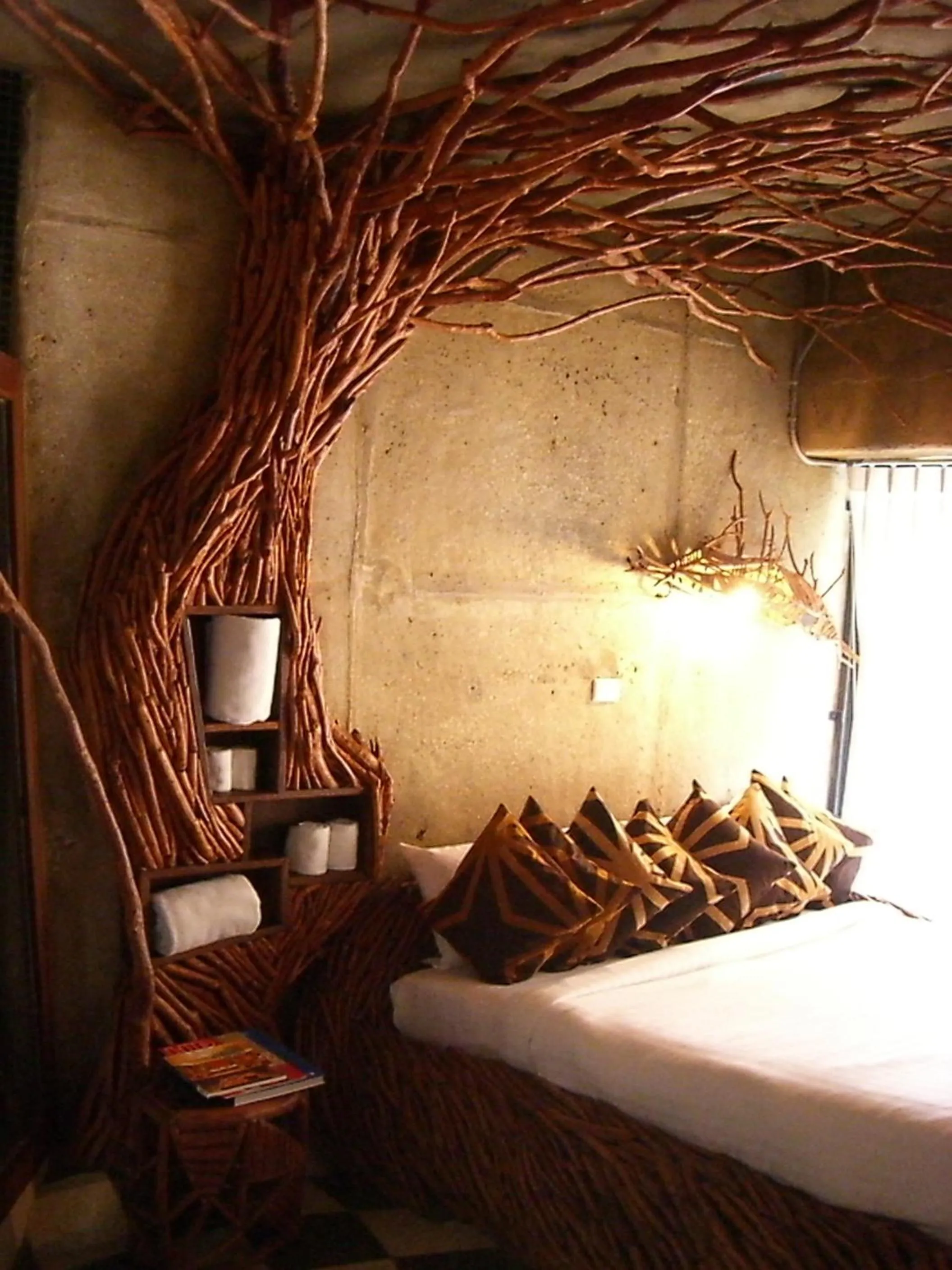 Decorative detail, Bed in Mo rooms