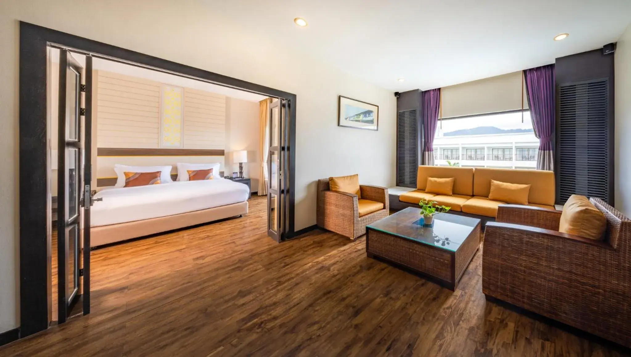 Deluxe Suite in Deevana Plaza Phuket - SHA Extra Plus Deluxe Suite in Deevana Plaza Phuket - SHA Extra Plus
