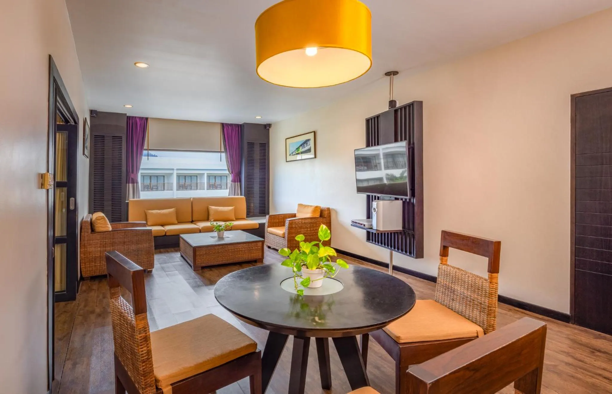 Bed in Deevana Plaza Phuket - SHA Extra Plus