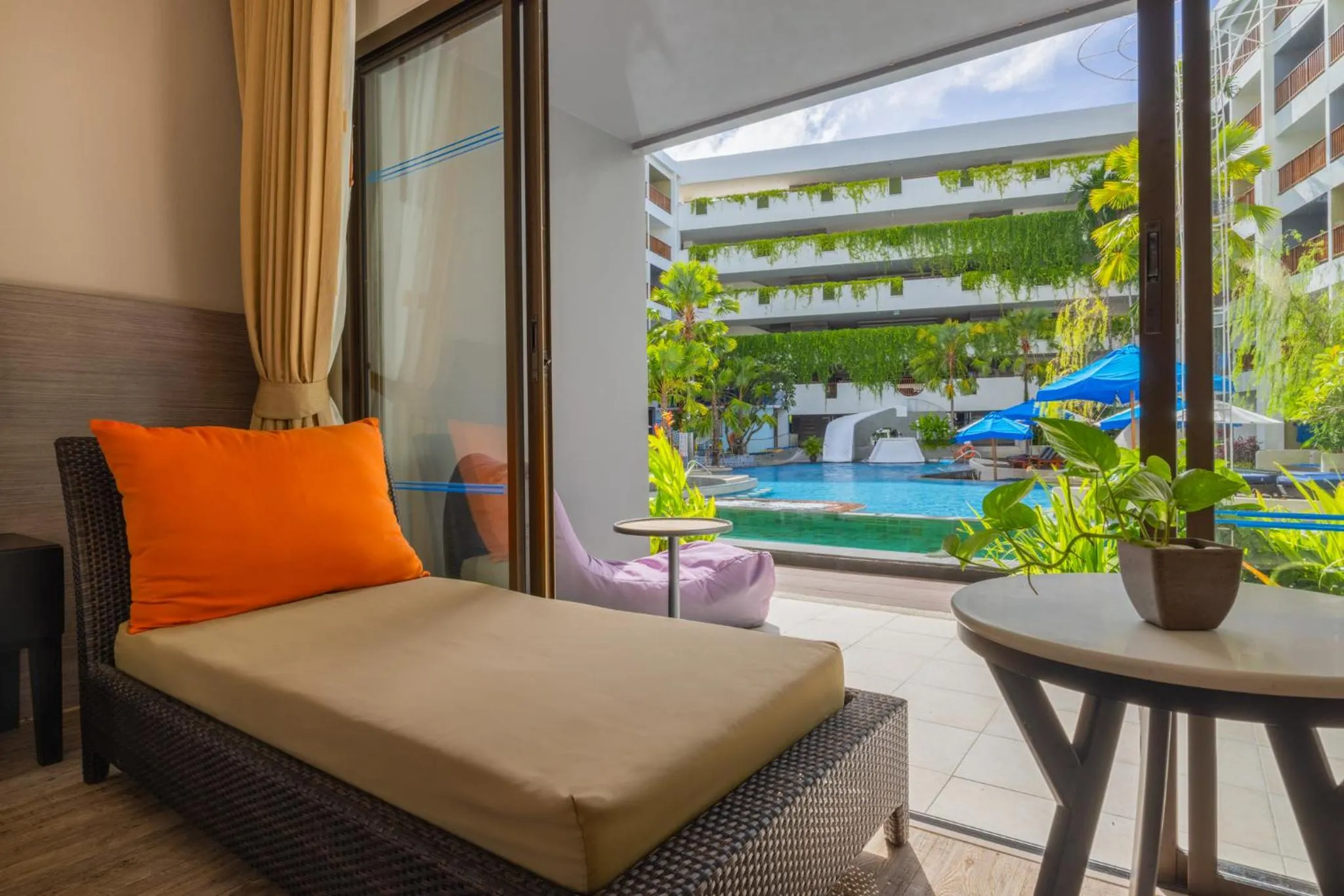 Bed in Deevana Plaza Phuket - SHA Extra Plus