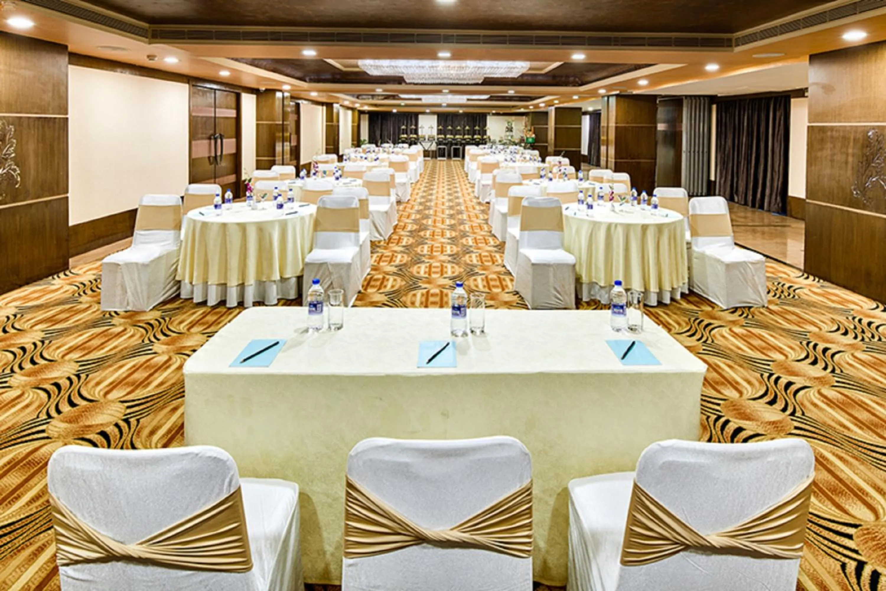 Banquet/Function facilities in Goldfinch Hotel Bangalore