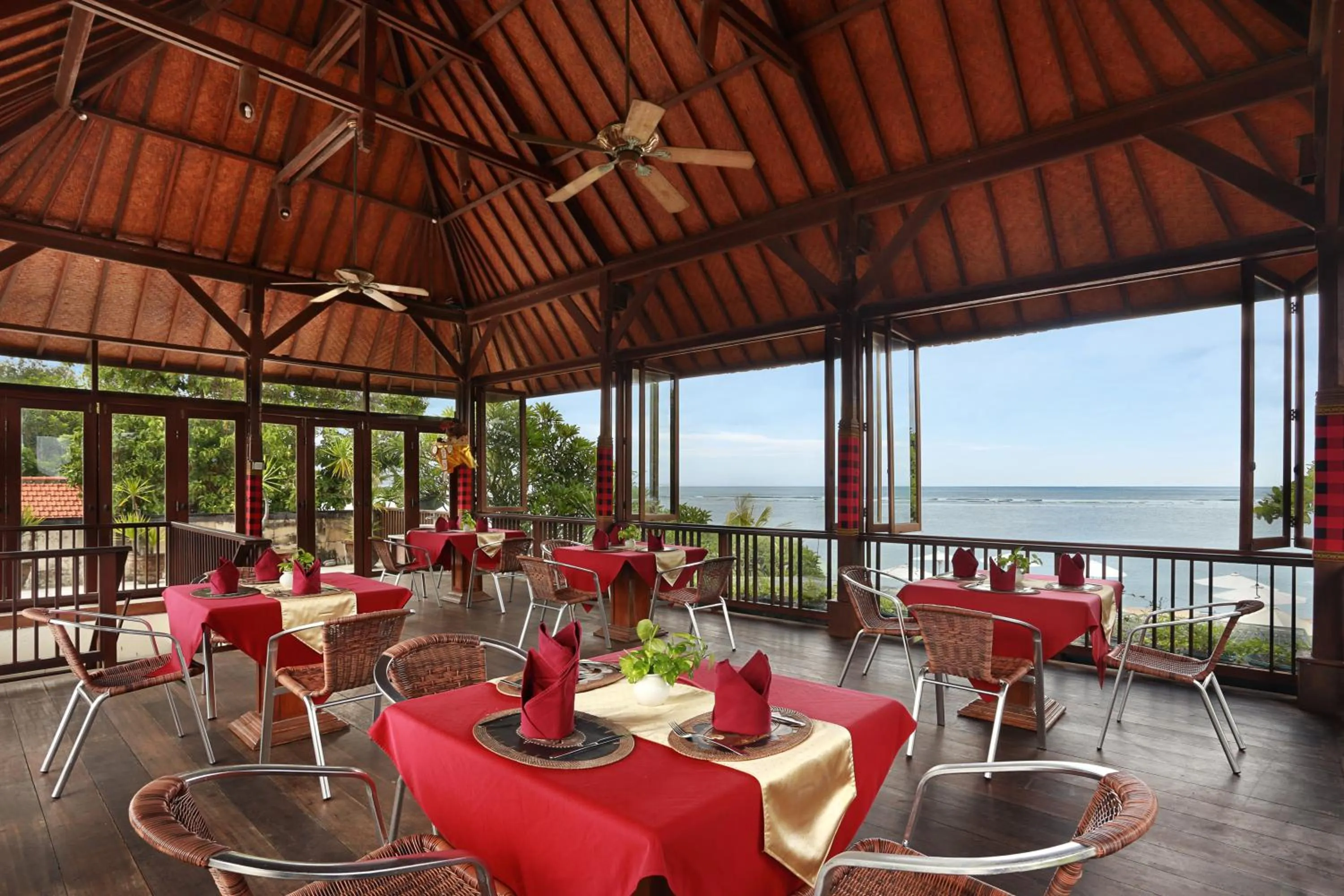 Restaurant/places to eat in Respati Beach Hotel