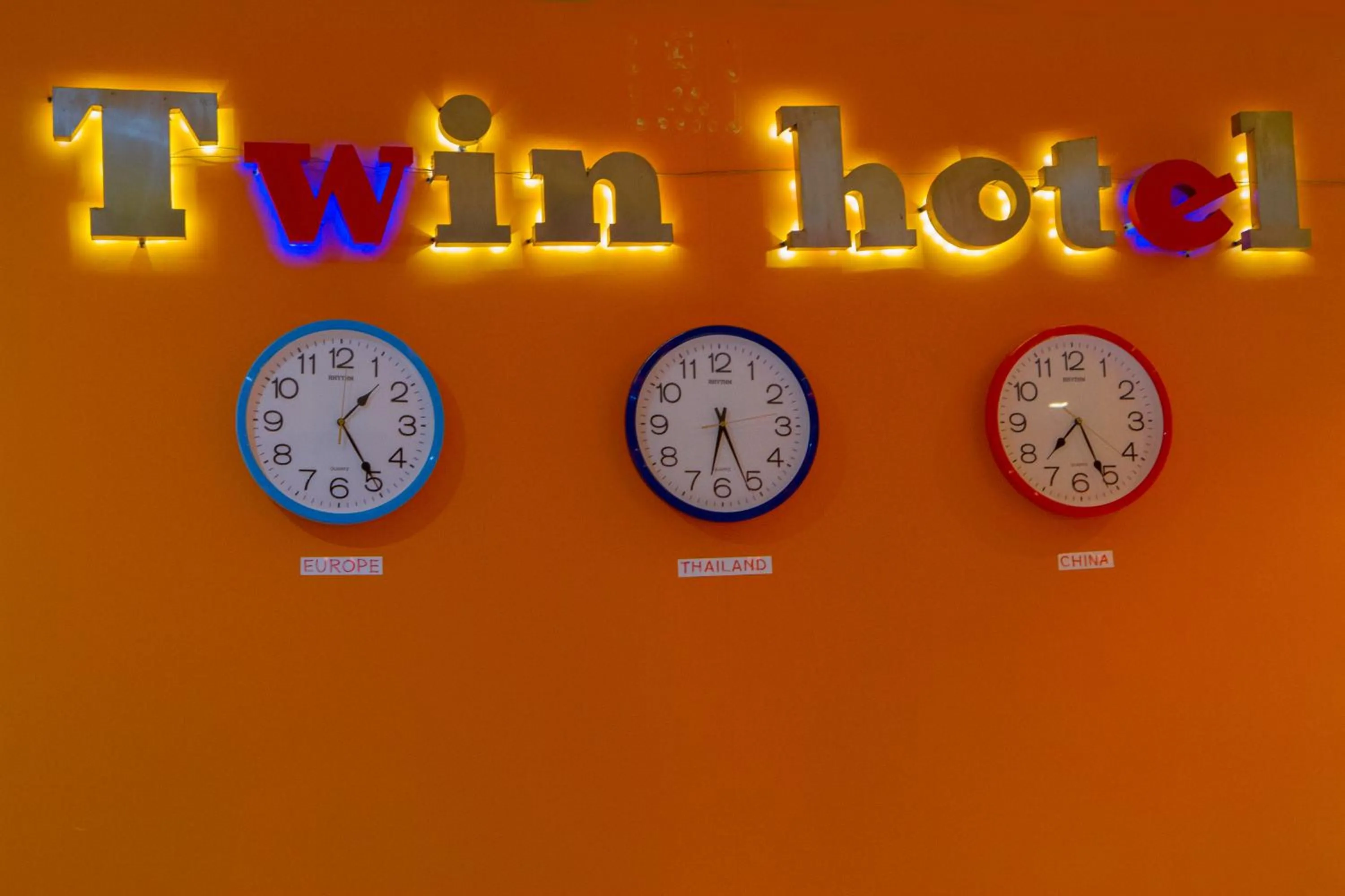 Logo/Certificate/Sign in Twin Hotel