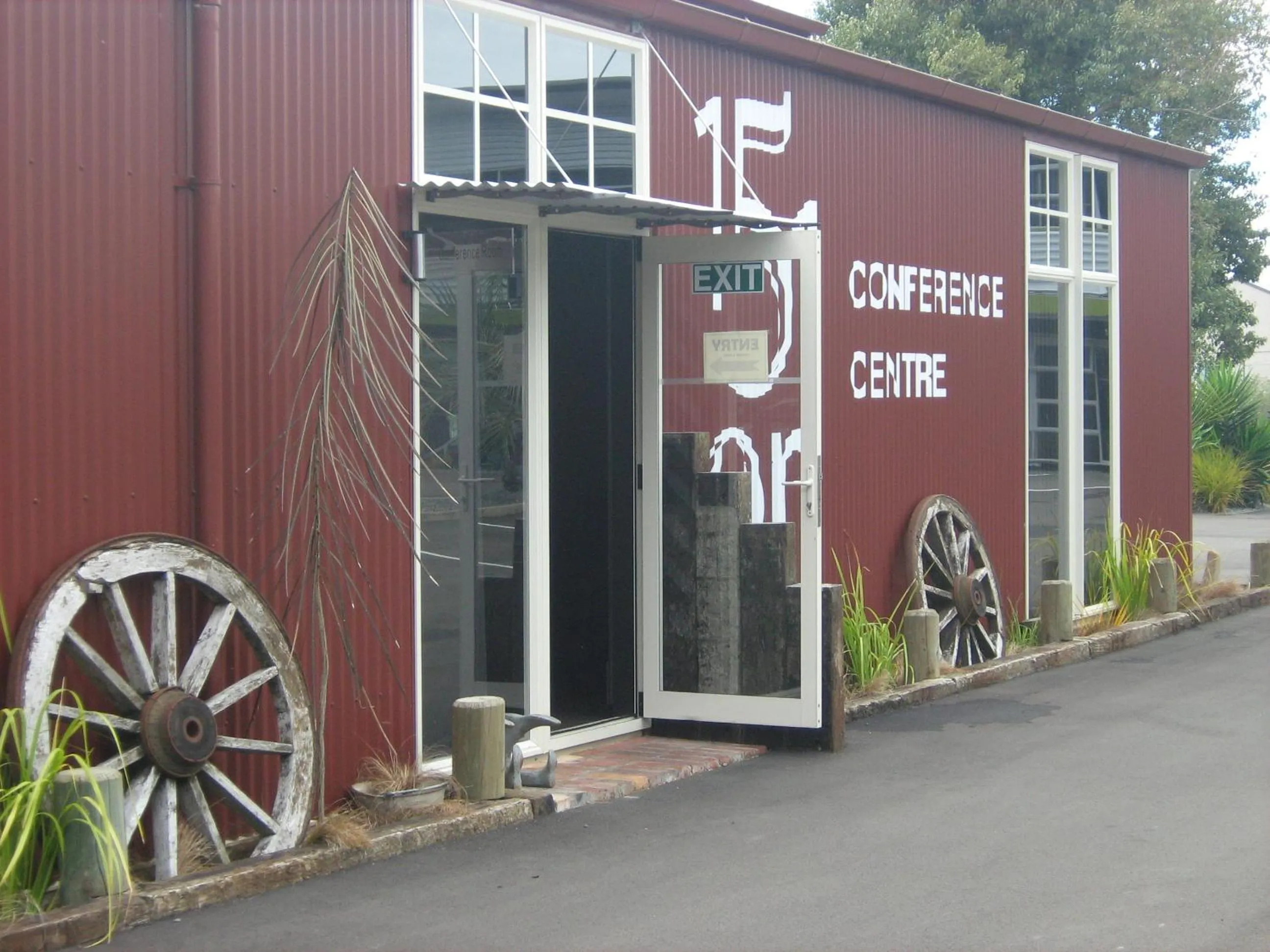 Banquet/Function facilities in 151 On London Motel & Conference Centre