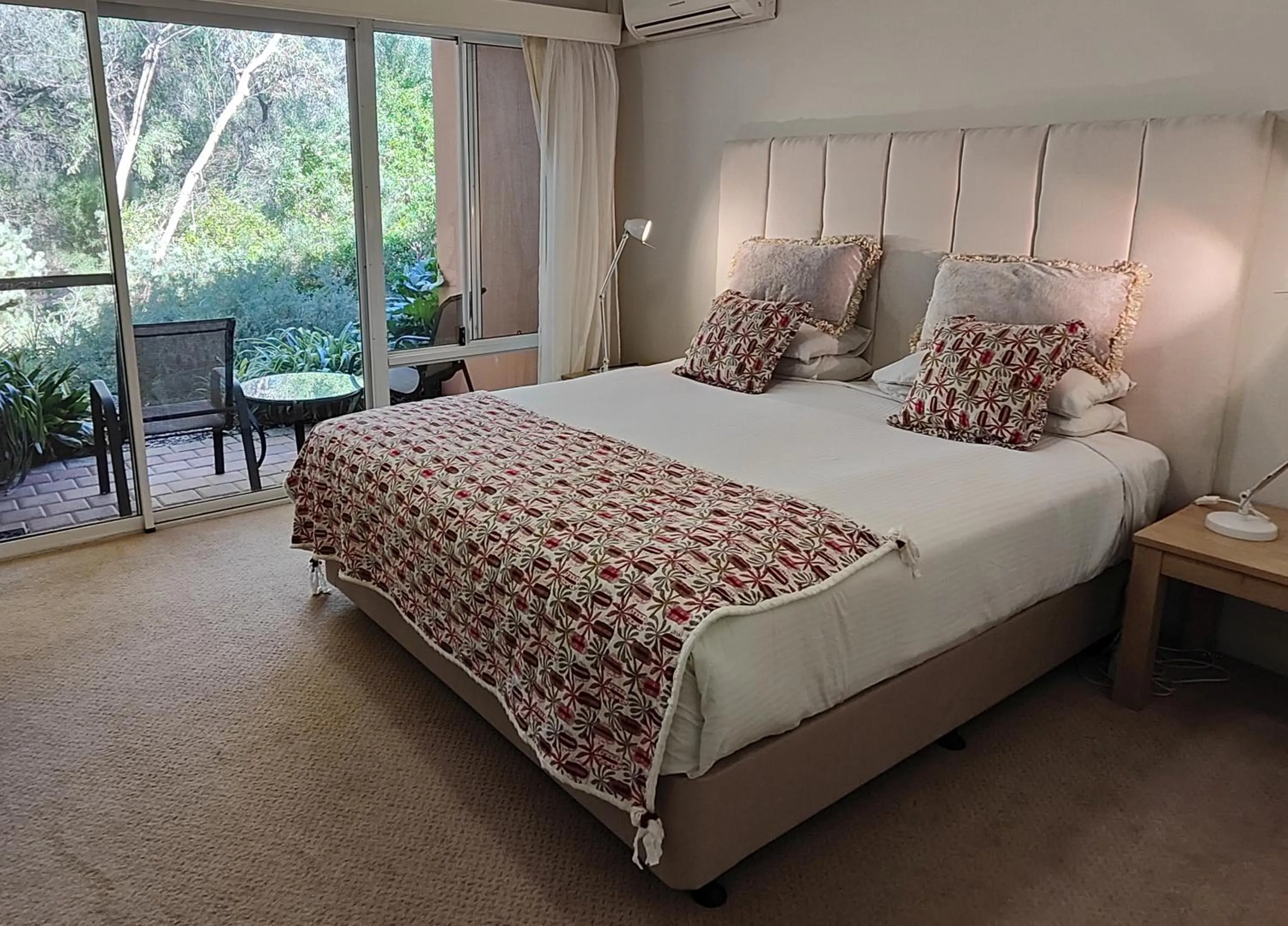 Bedroom, Bed in Margaret River Bed & Breakfast