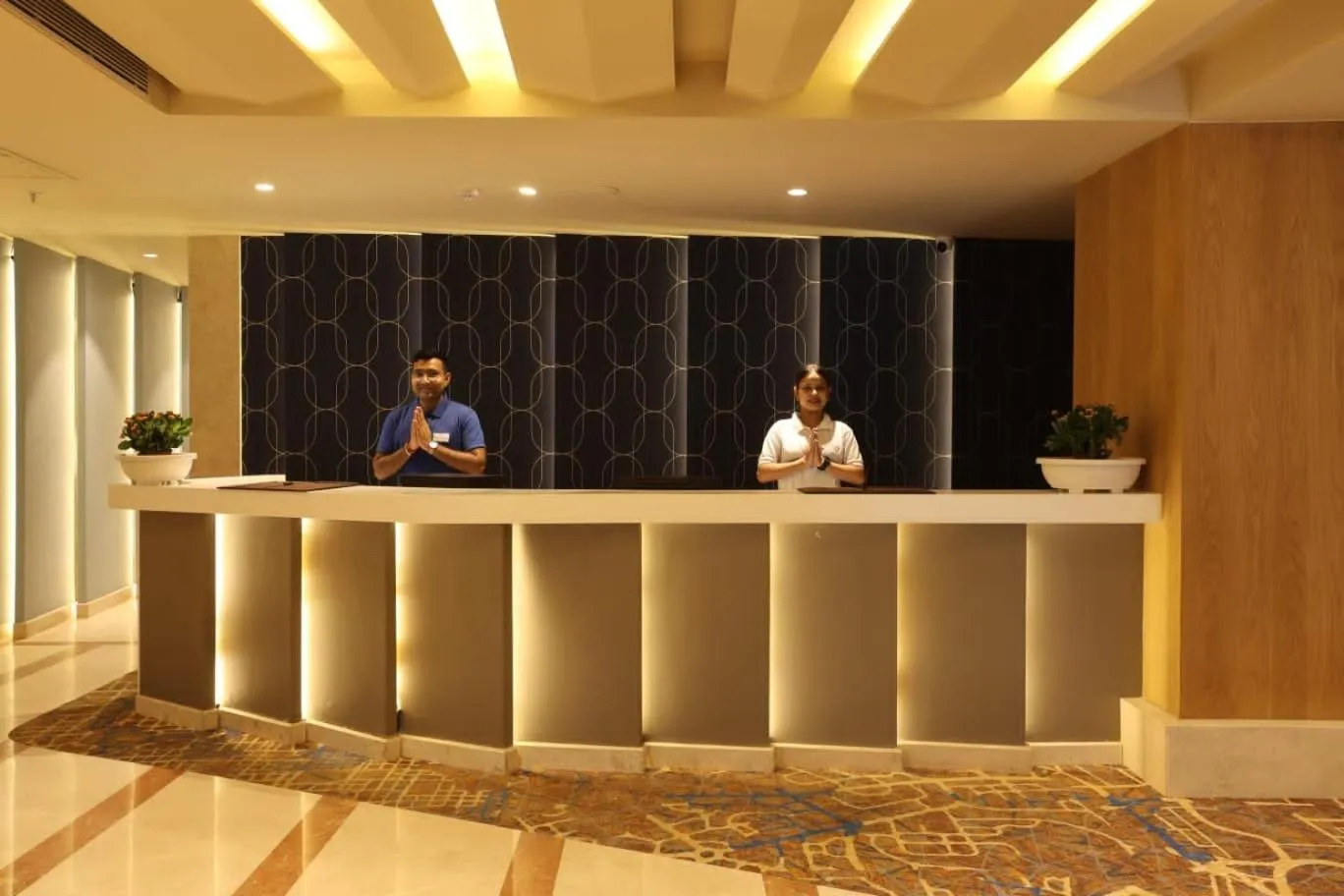 Lobby or reception in Citadel Sarovar Portico Bengaluru