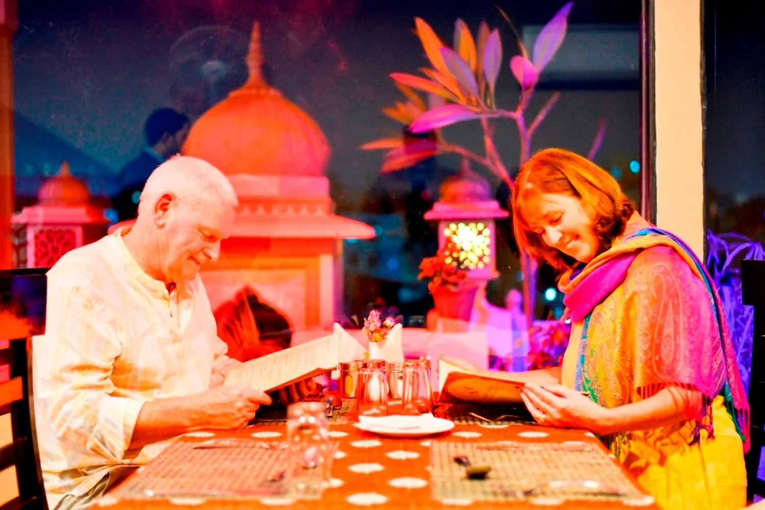 Restaurant/places to eat in Nahargarh Haveli-Near Train station Metro