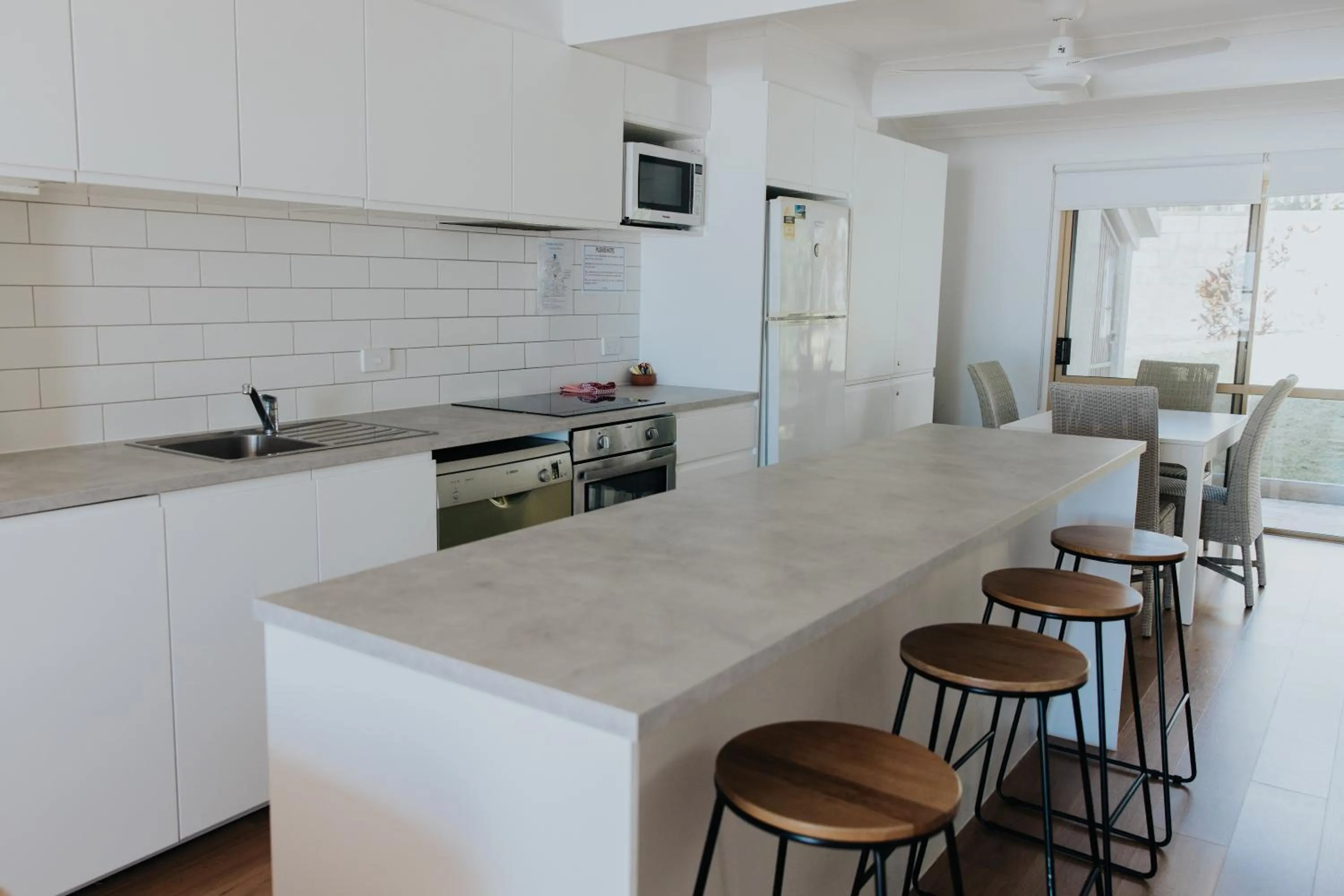 Kitchen or kitchenette in Pandanus Palms Holiday Resort