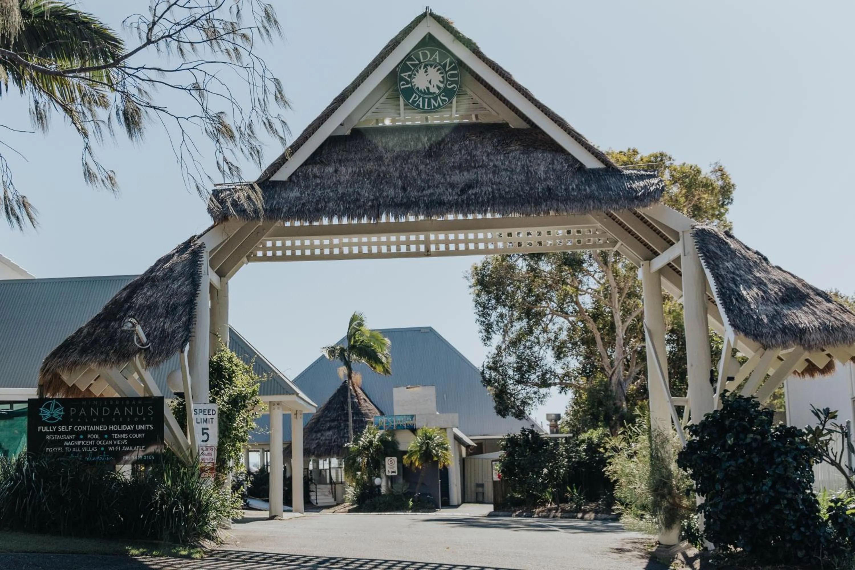 Restaurant/places to eat in Pandanus Palms Holiday Resort