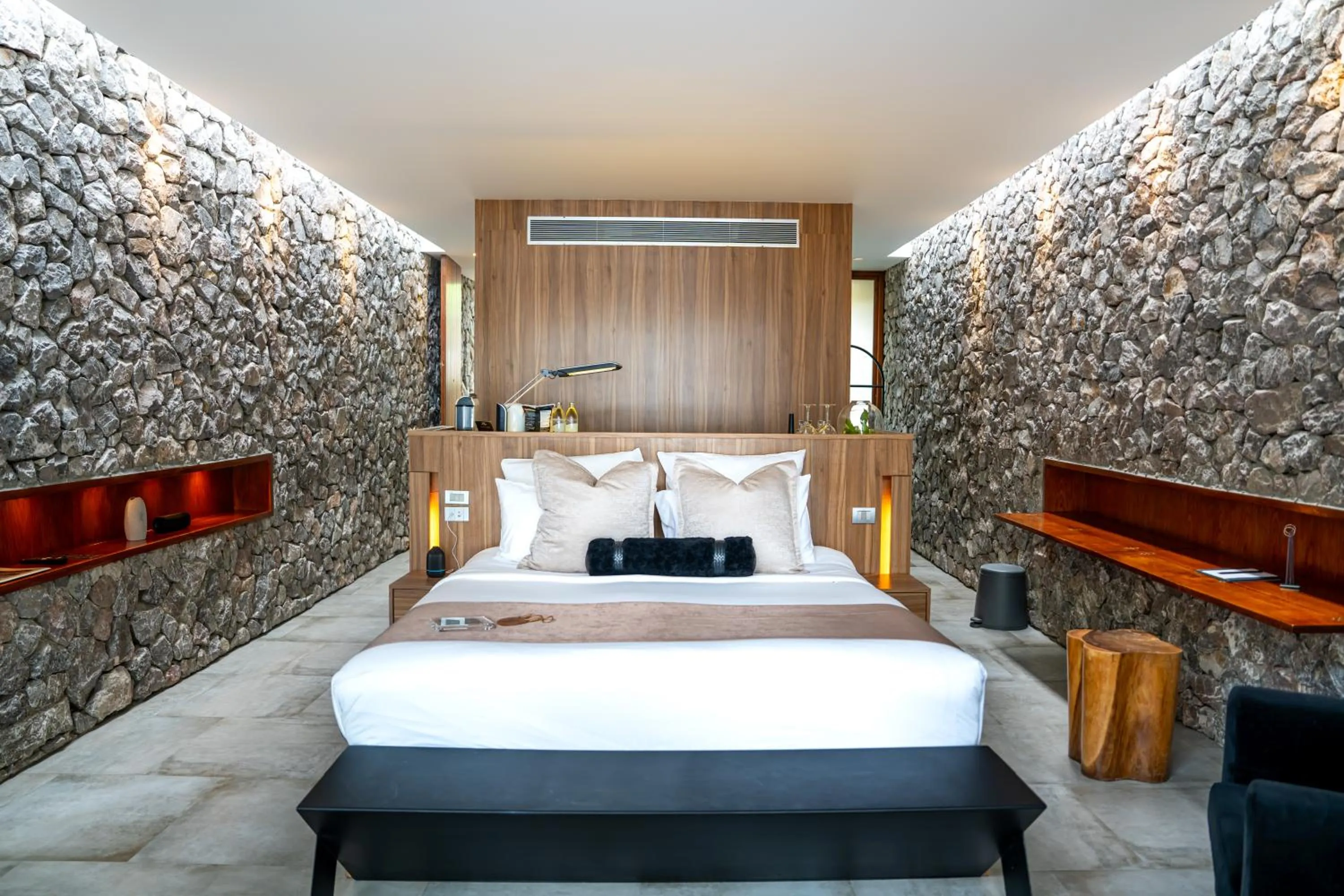 Bed in Tolani Resort Kui Buri