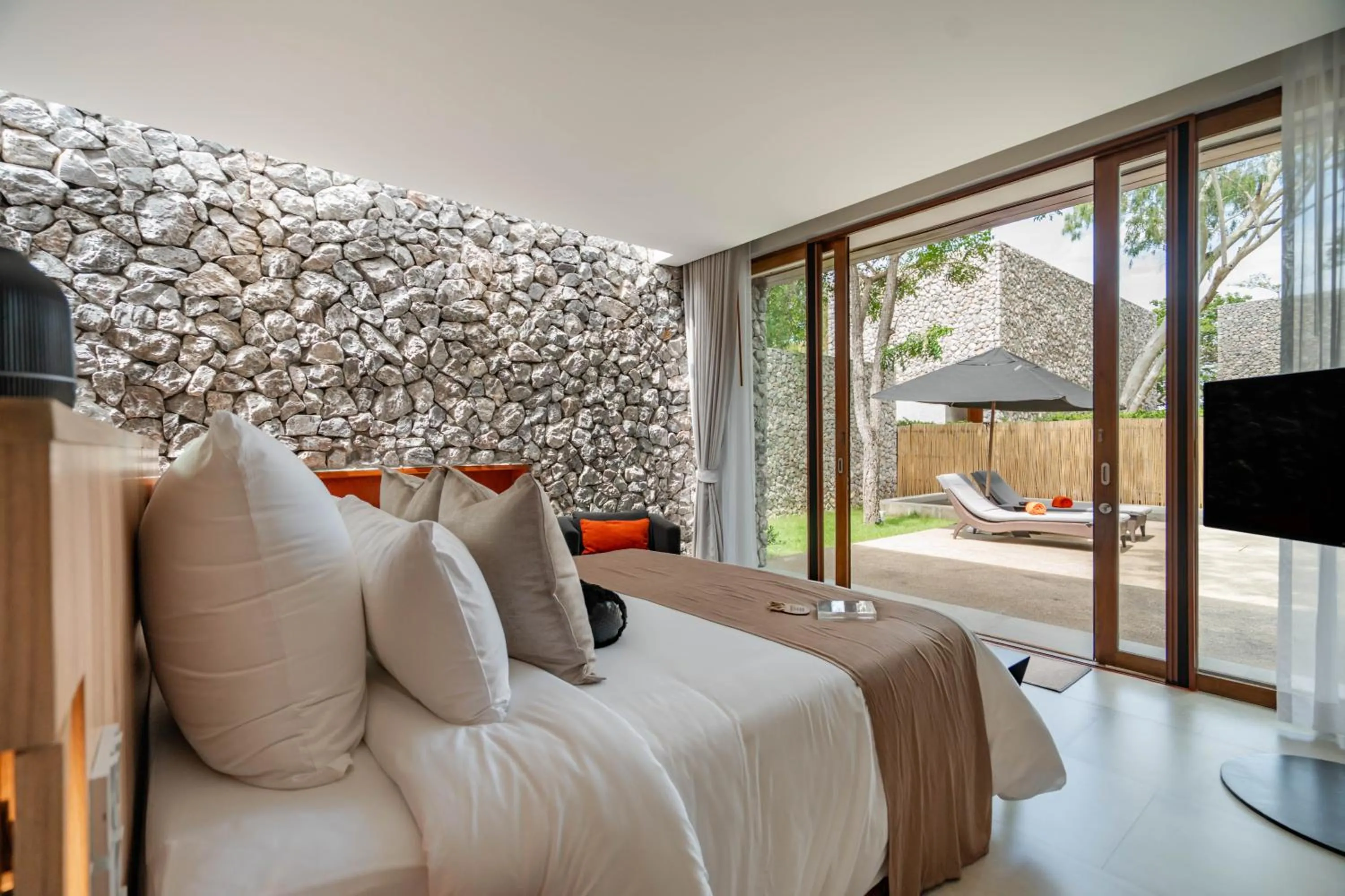 Bed in Tolani Resort Kui Buri