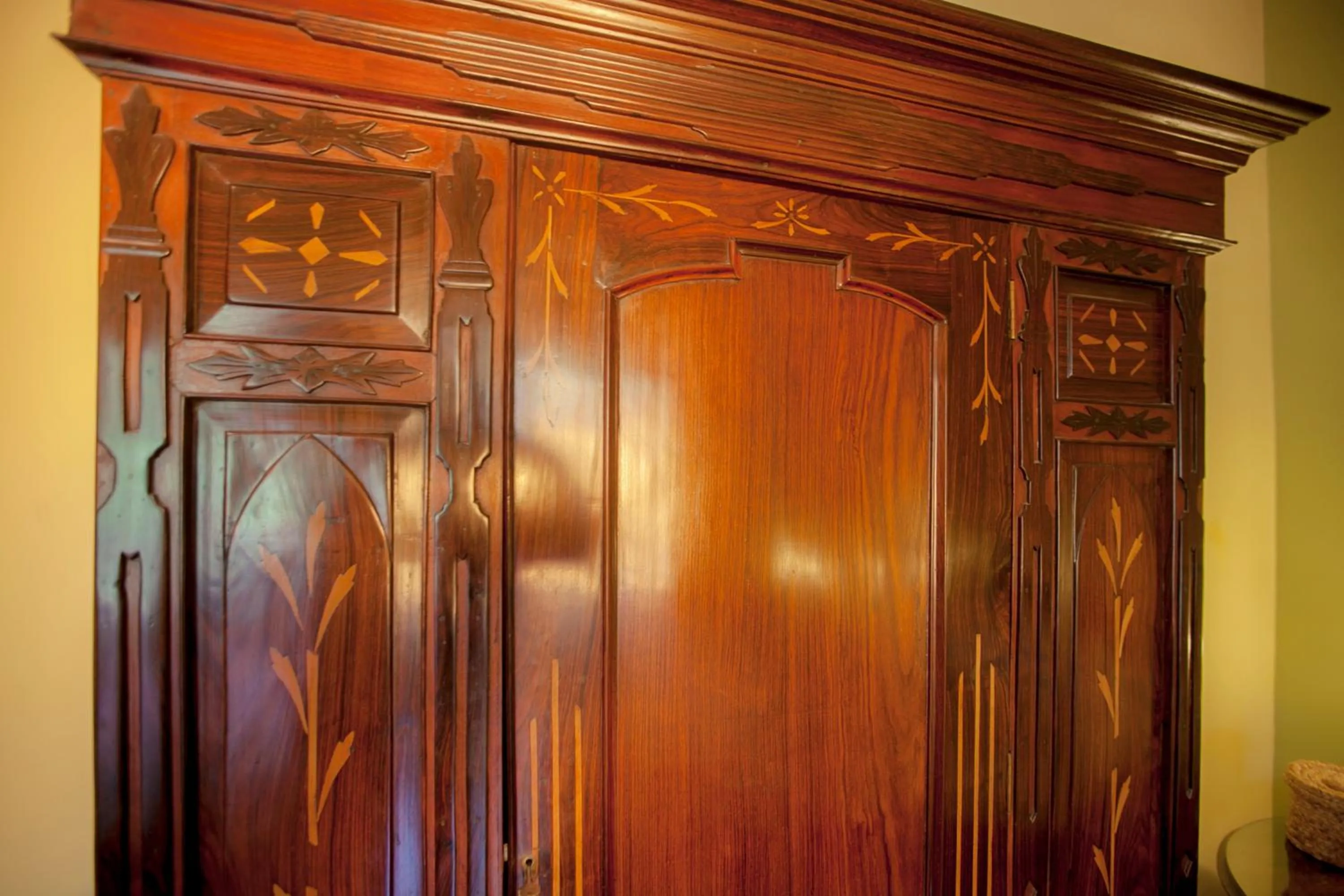 Decorative detail in Presa di Goa - Managed by Smith and Appy