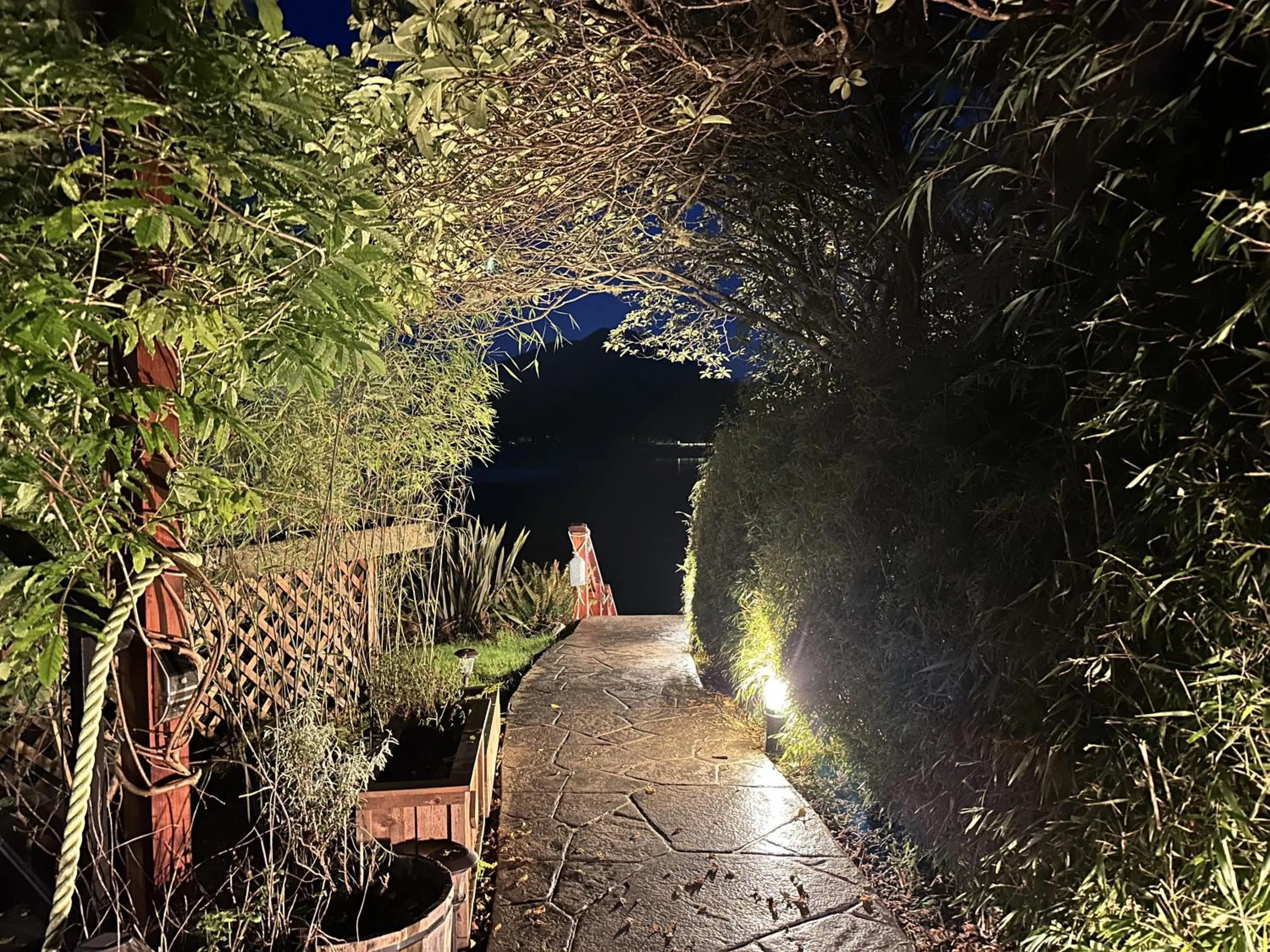 Property building in Beautiful Oceanfront Cabin With Hot Tub! - Gww