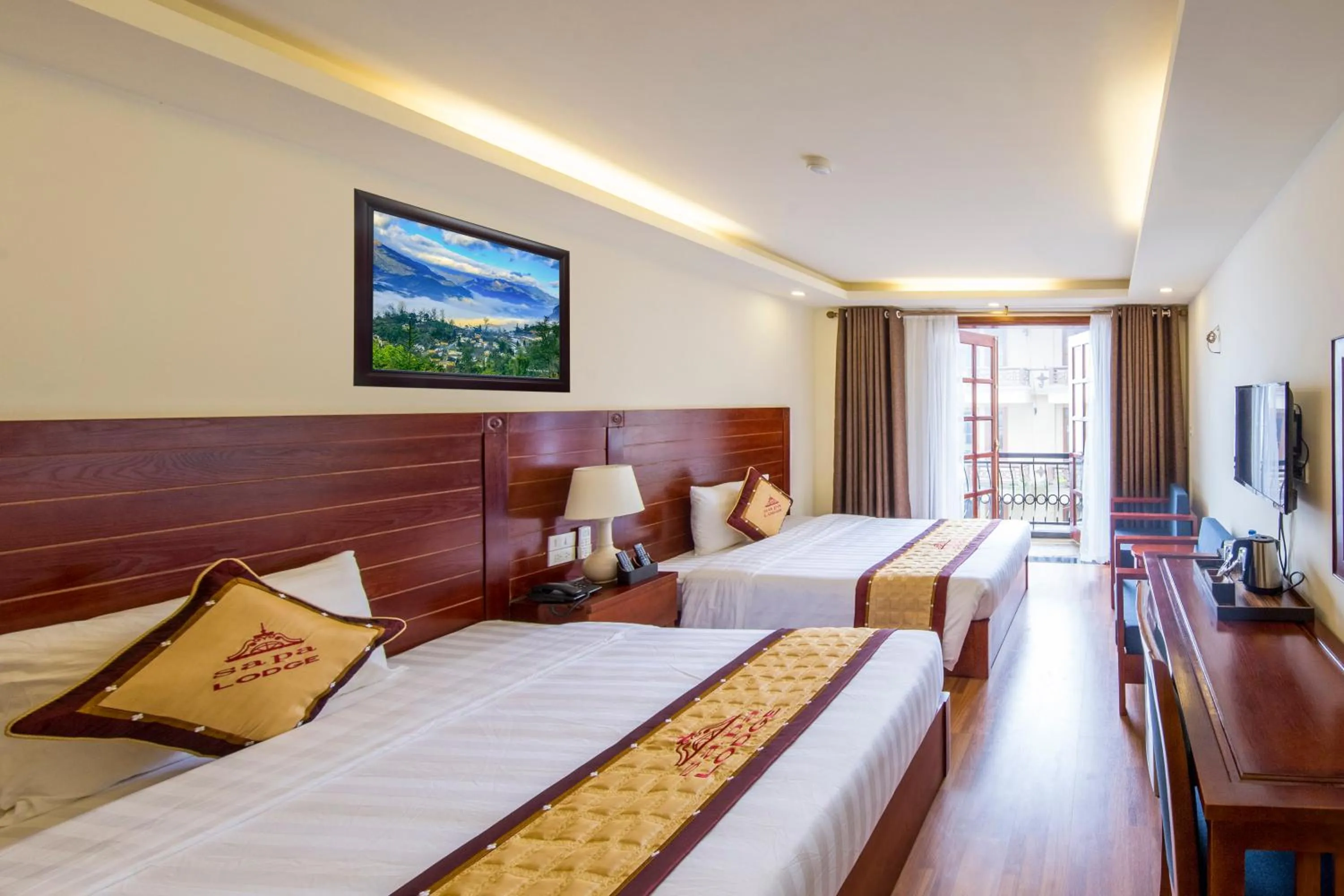 Bed in Sapa Lodge Hotel