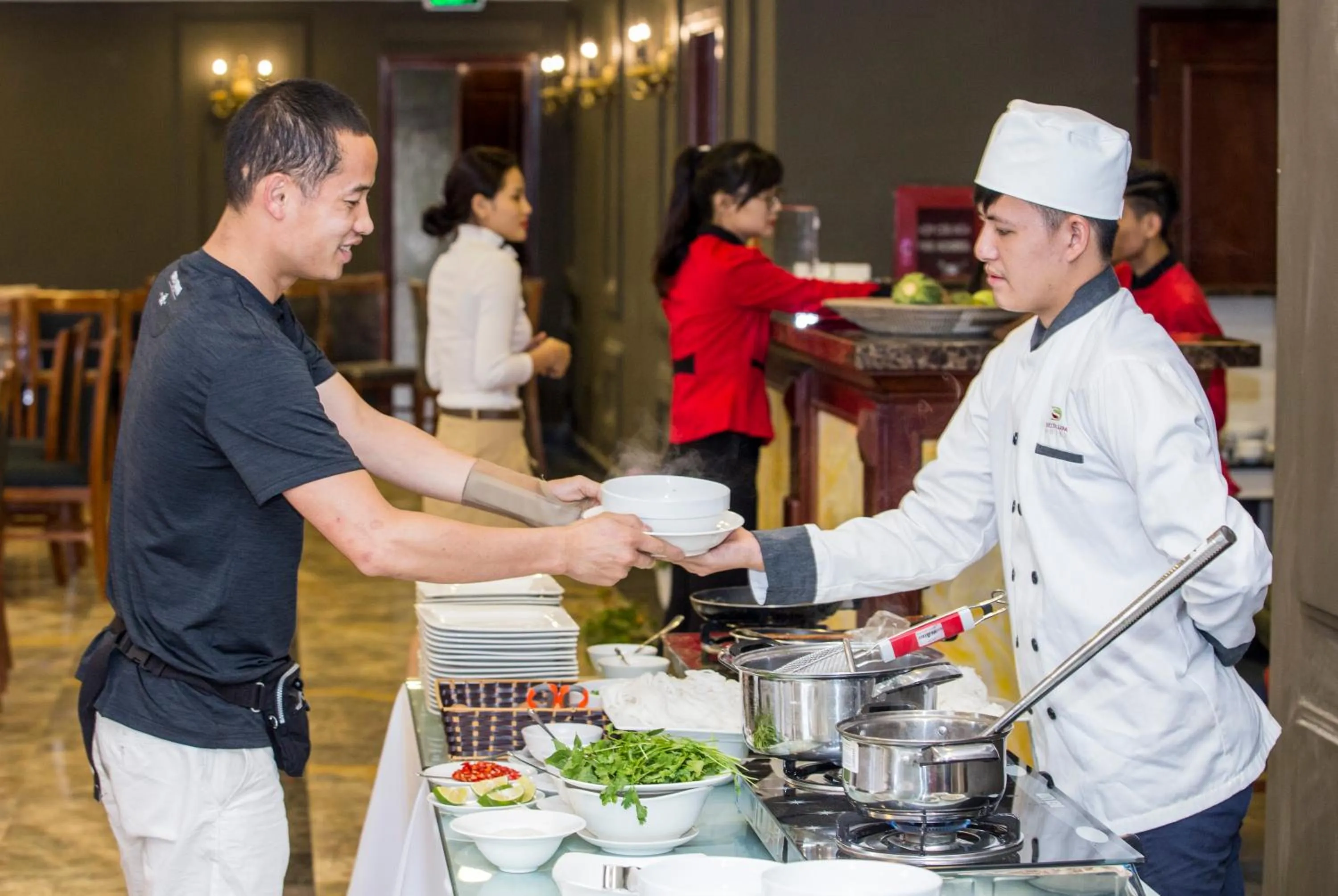 Restaurant/places to eat in Sapa Lodge Hotel