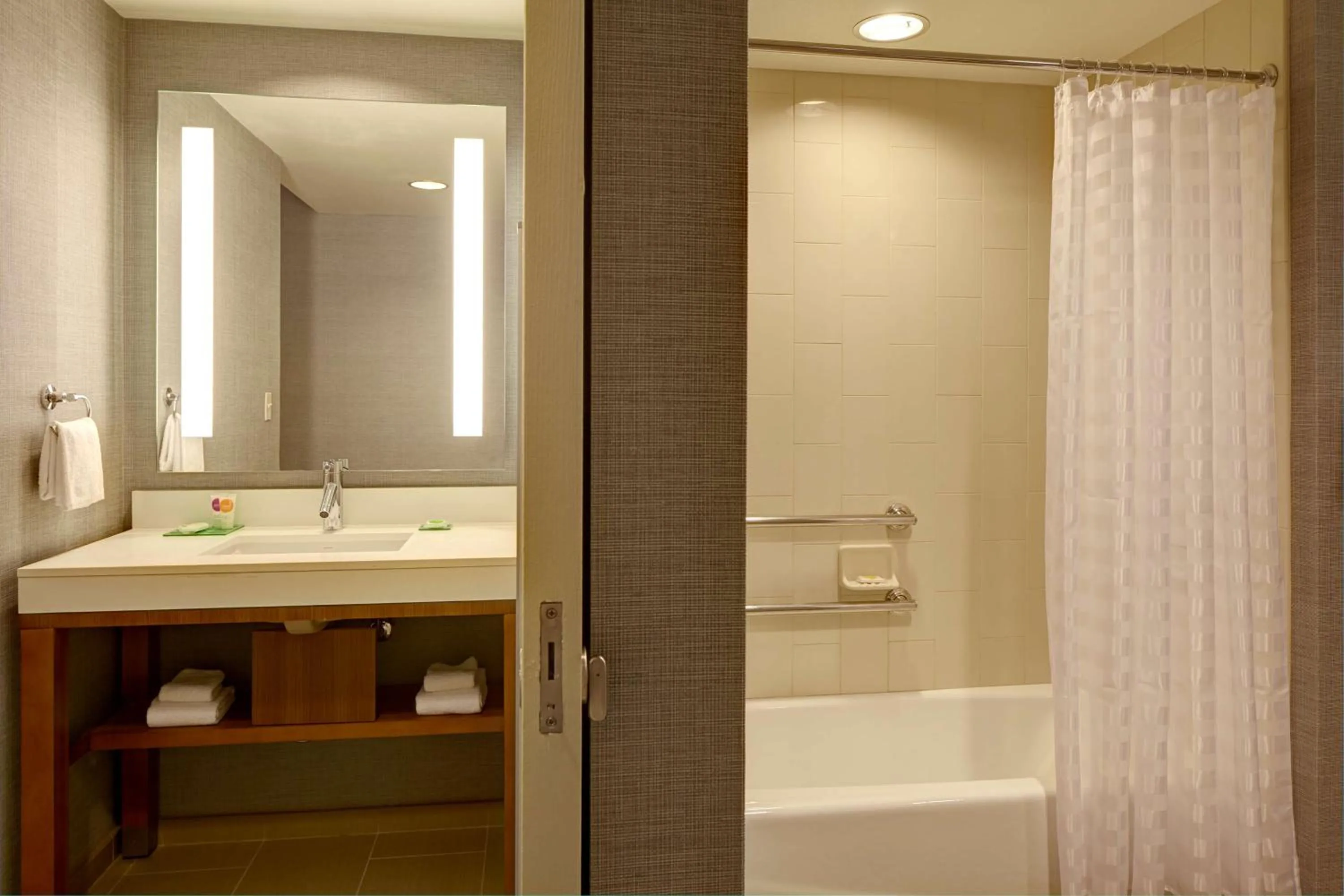 Bathroom in Hyatt Place Marlborough/Apex Center