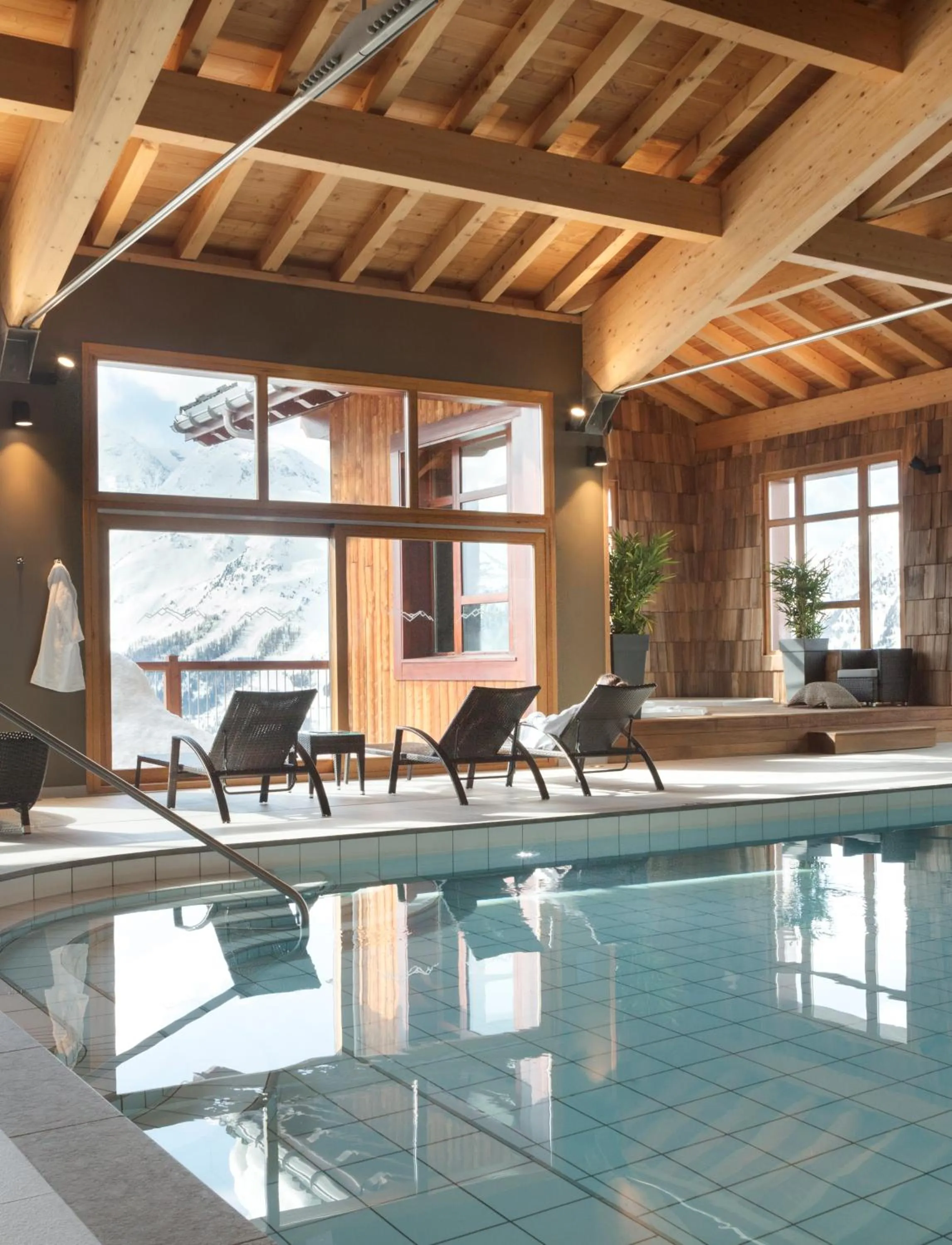 Swimming pool in ILY Hotels & Spa La Rosiere