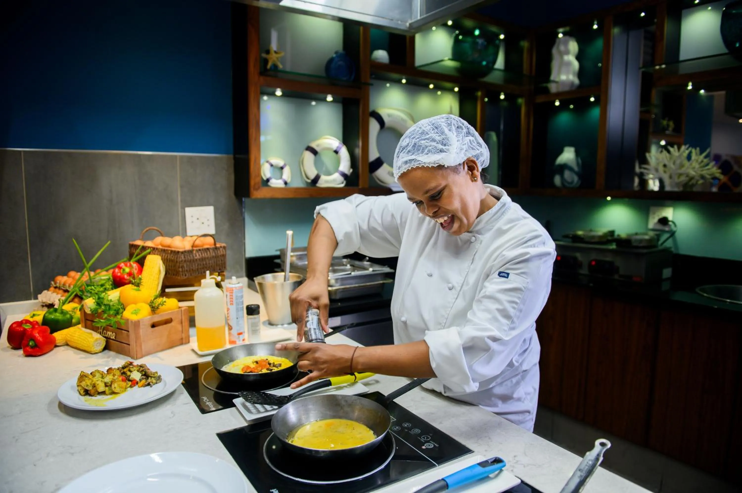 kitchen in The Capital Pearls Hotel