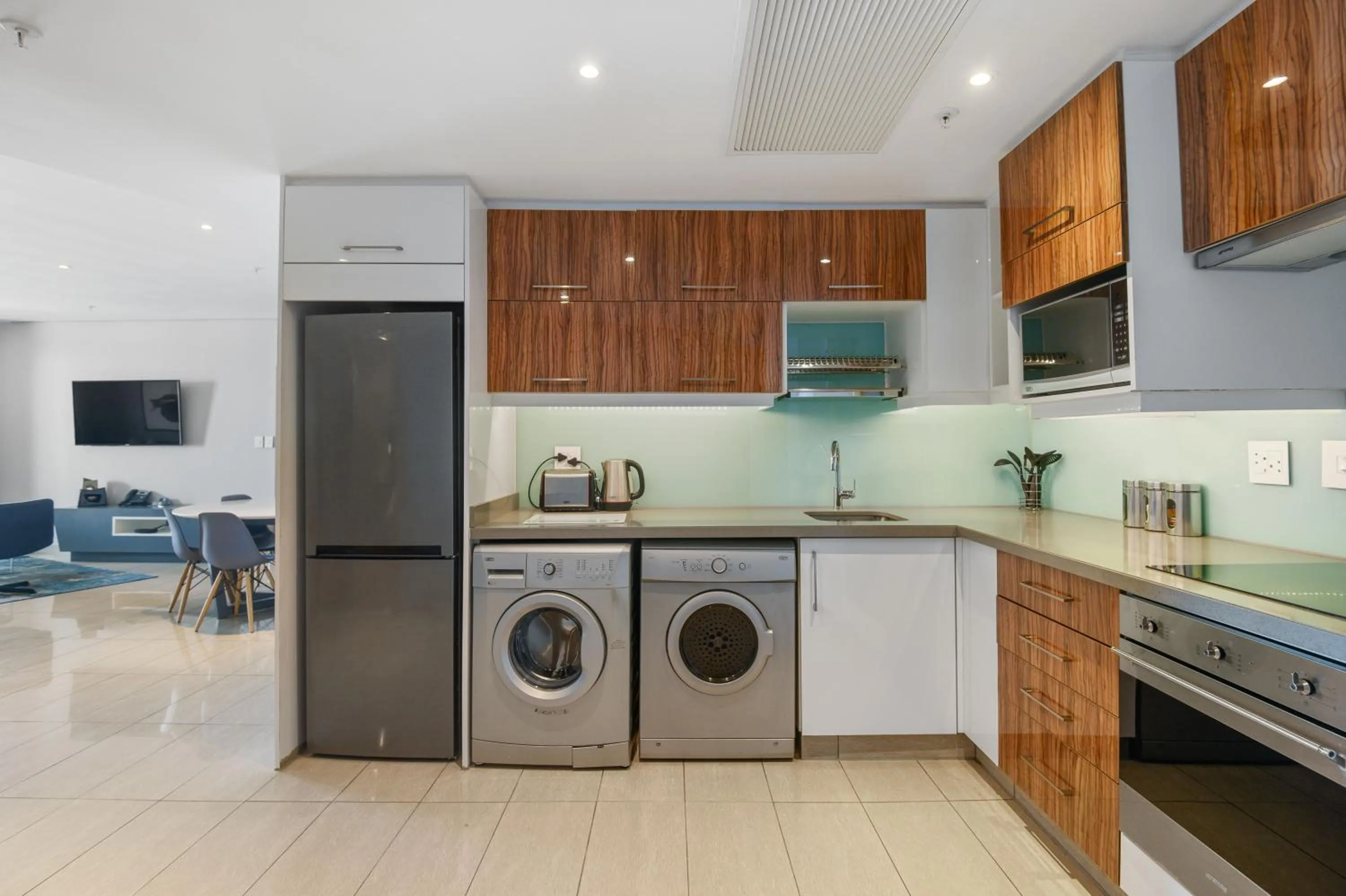 kitchen in The Capital Pearls Hotel
