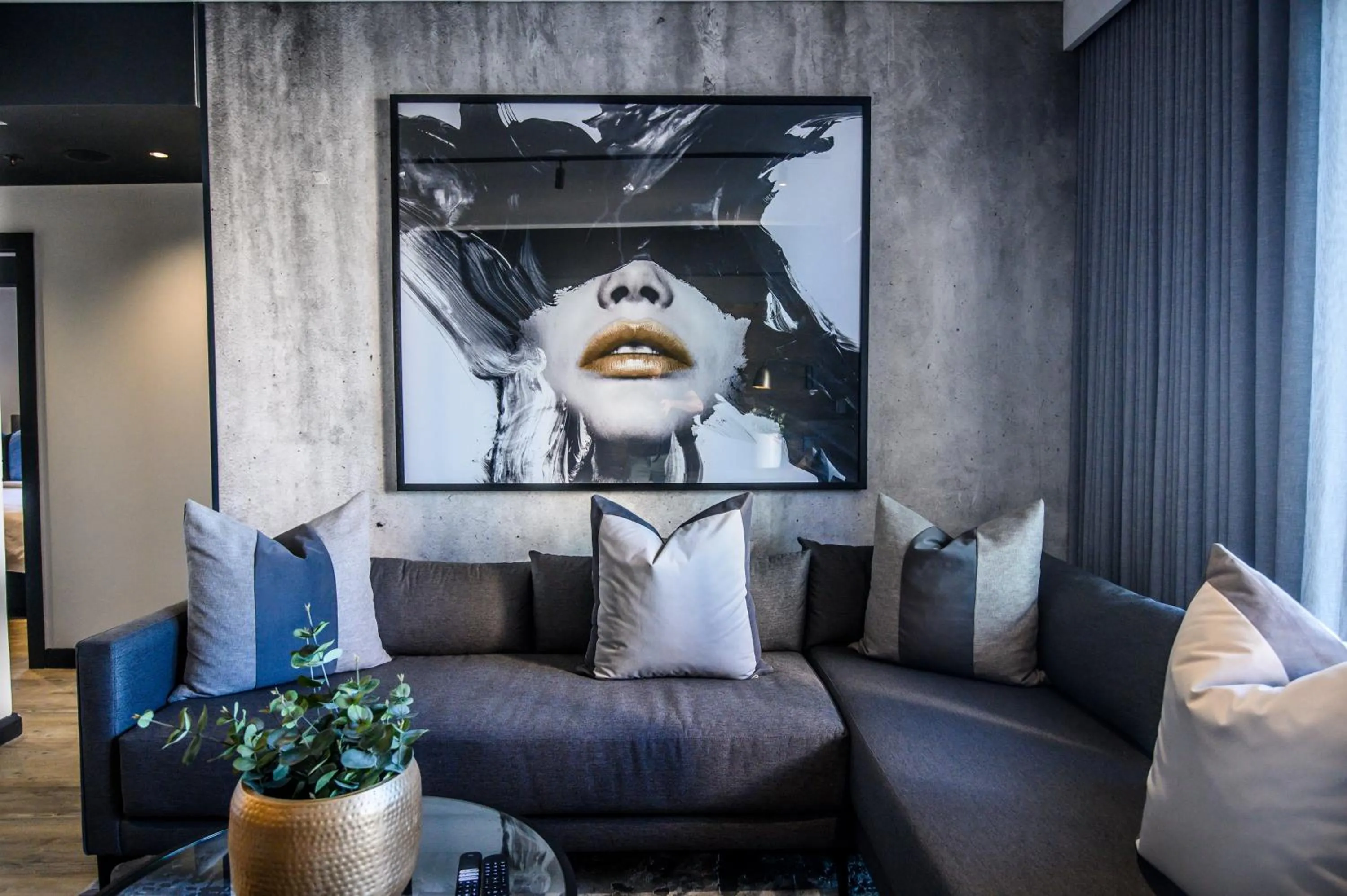 Living room in The Capital Pearls Hotel