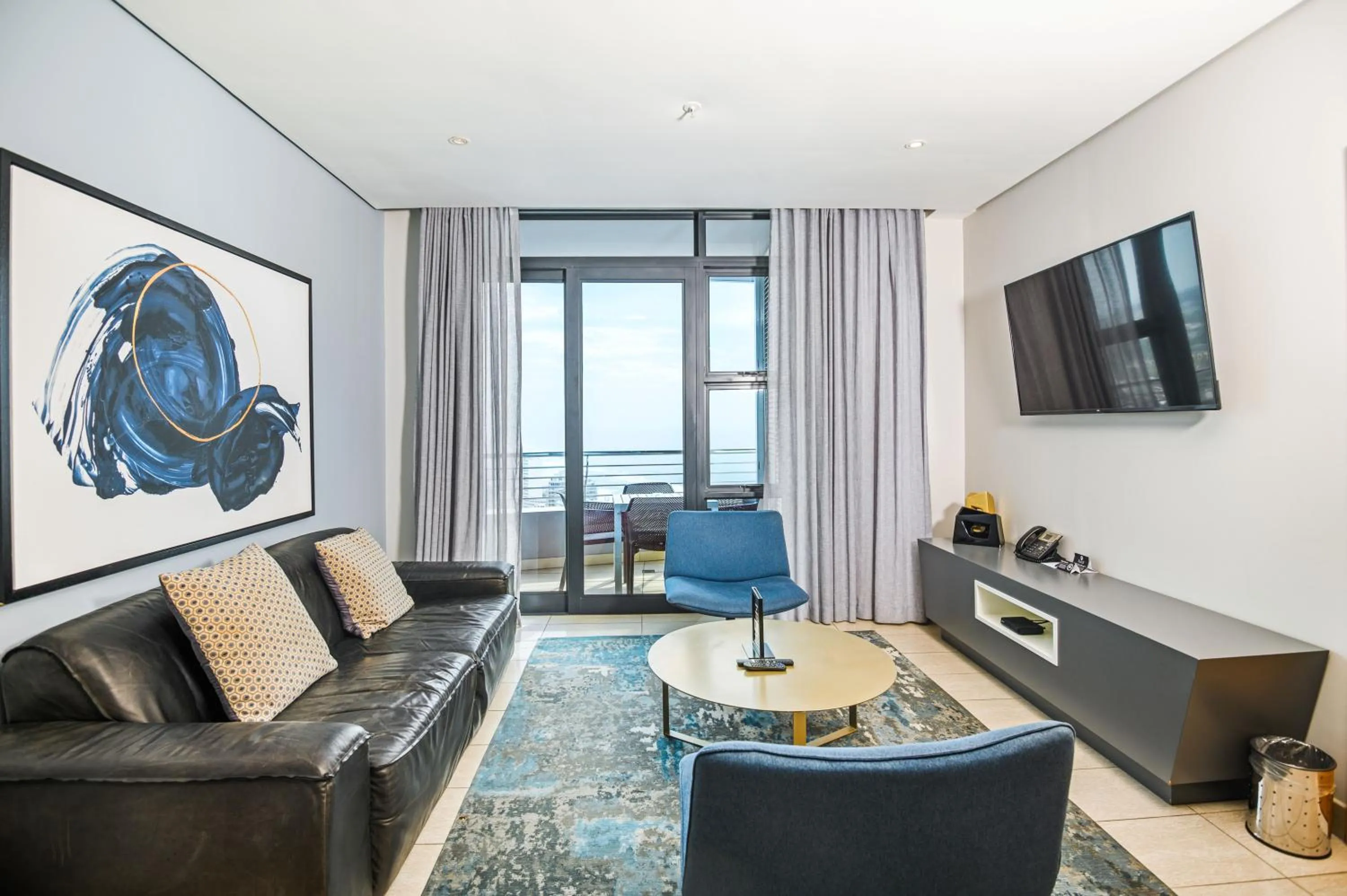 Living room in The Capital Pearls Hotel