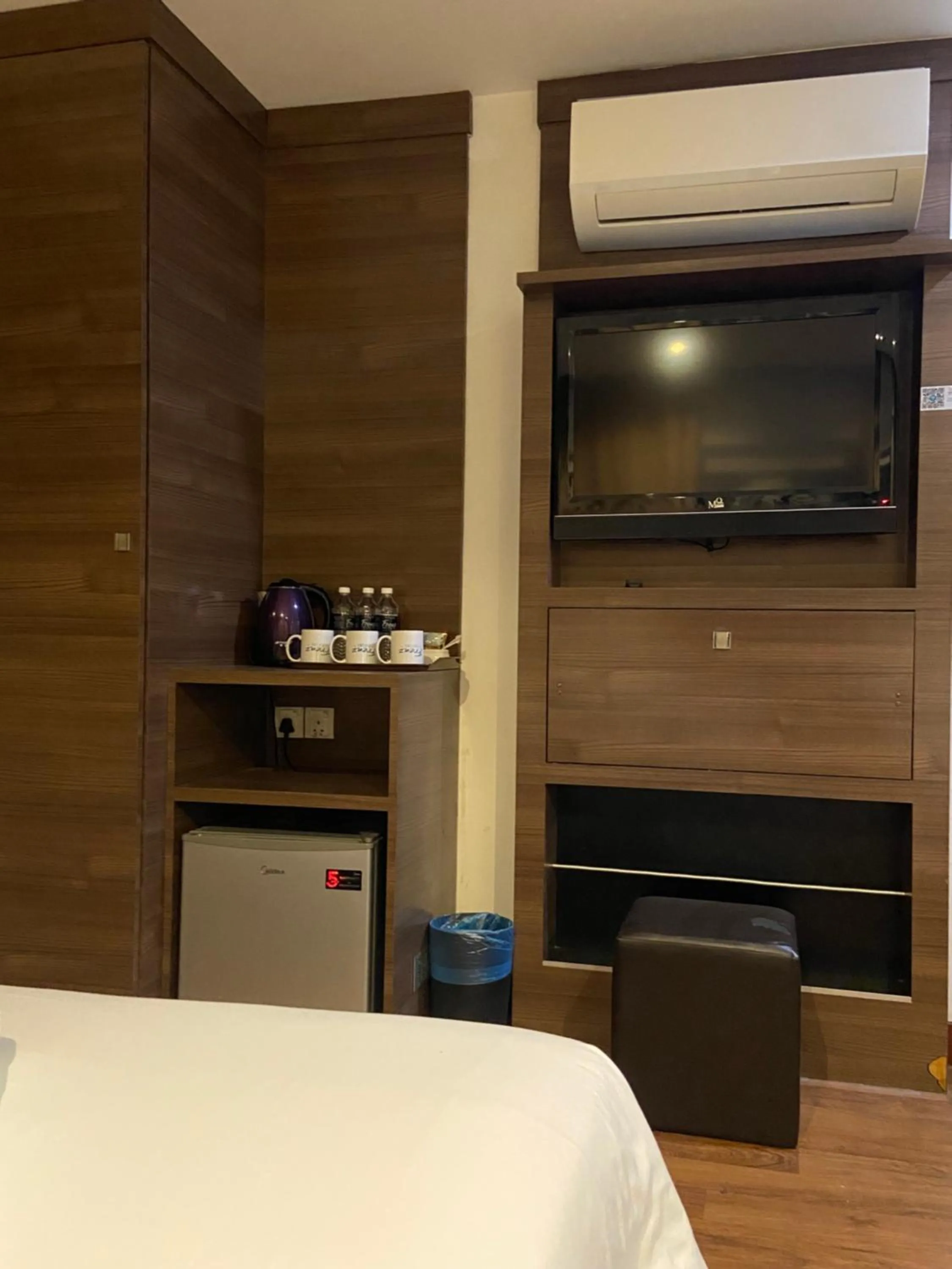 Bed in Frenz Hotel Kuala Lumpur