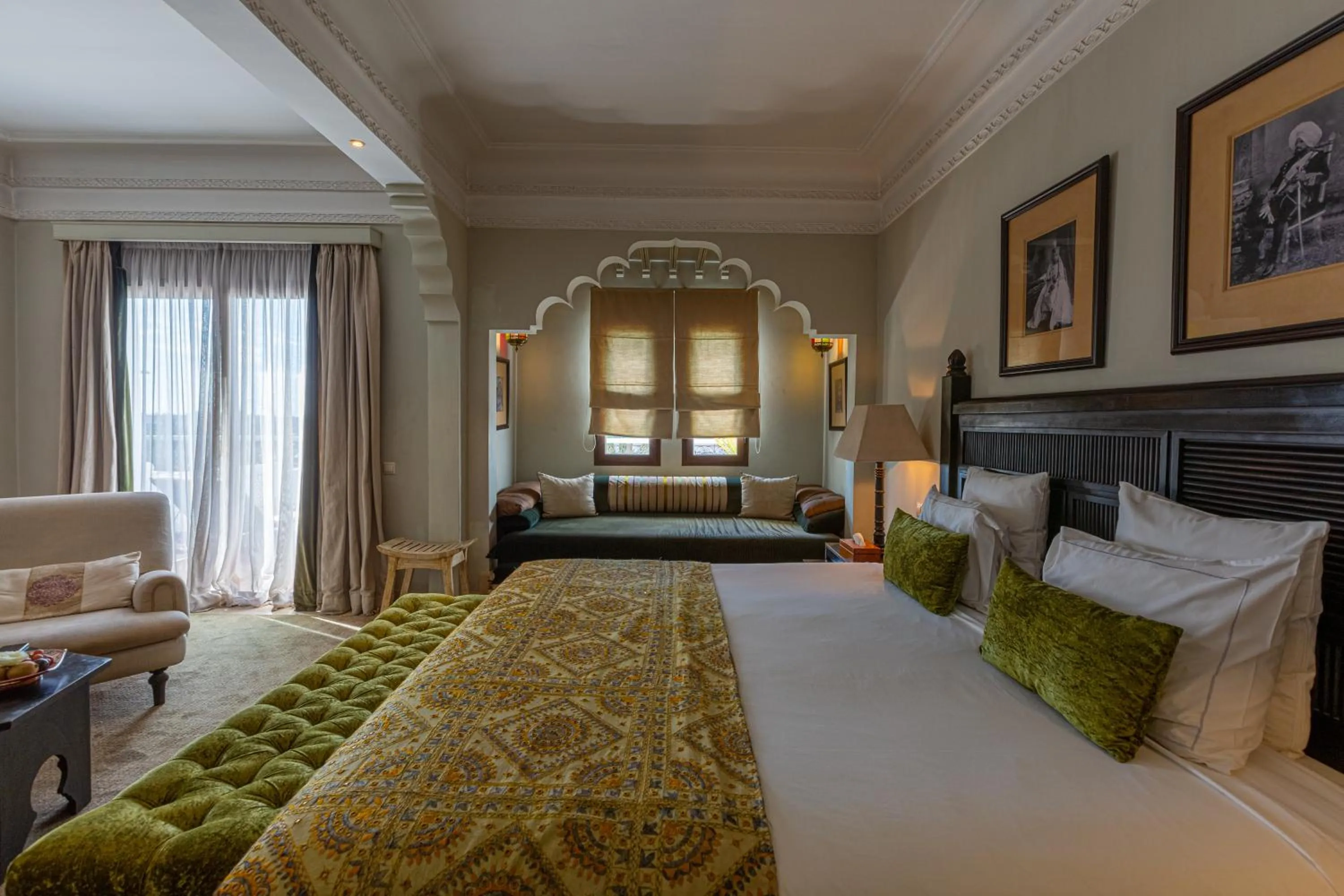 Bed in Le Riad Villa Blanche