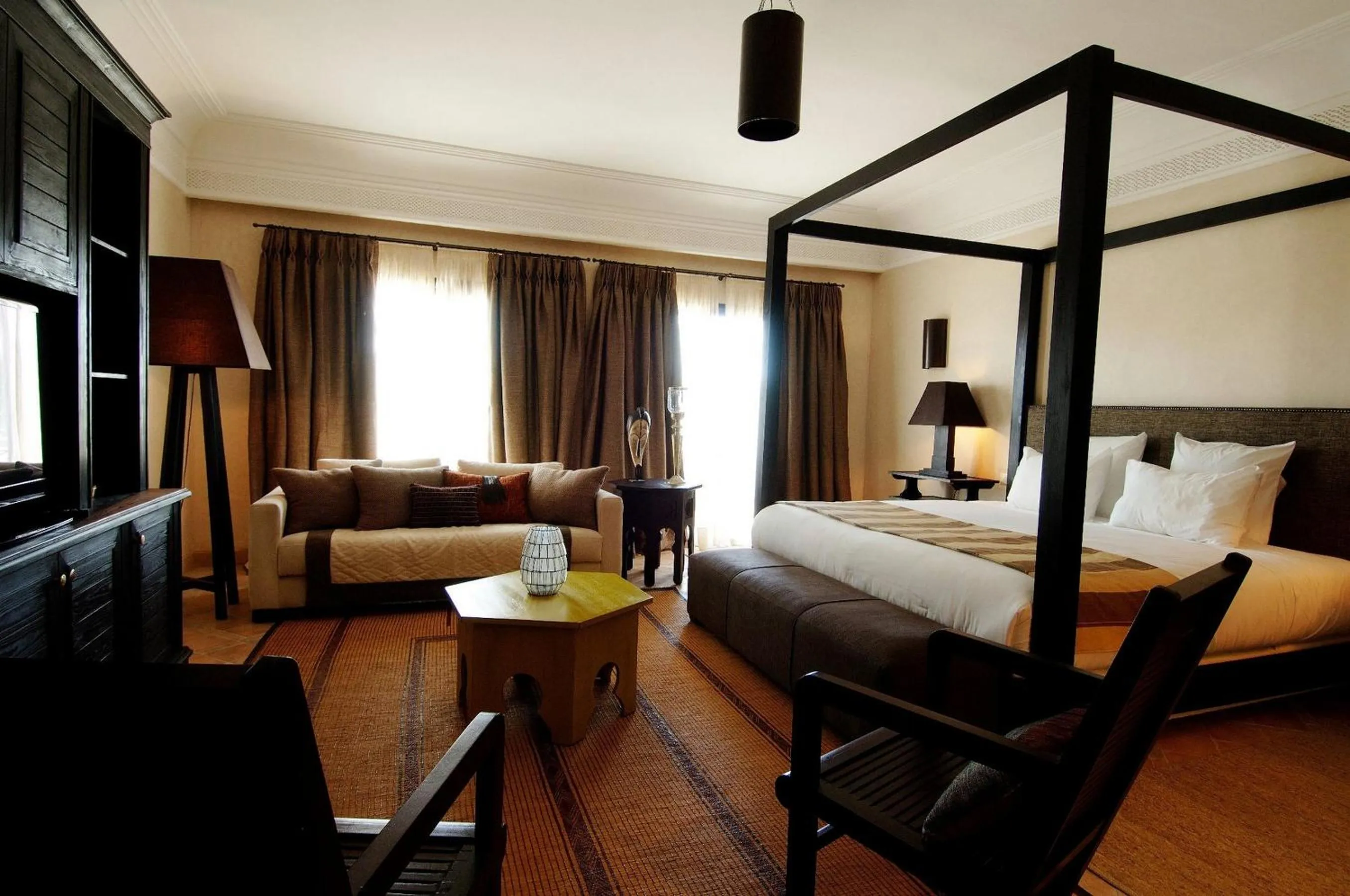 Photo of the whole room, Bed in Le Riad Villa Blanche