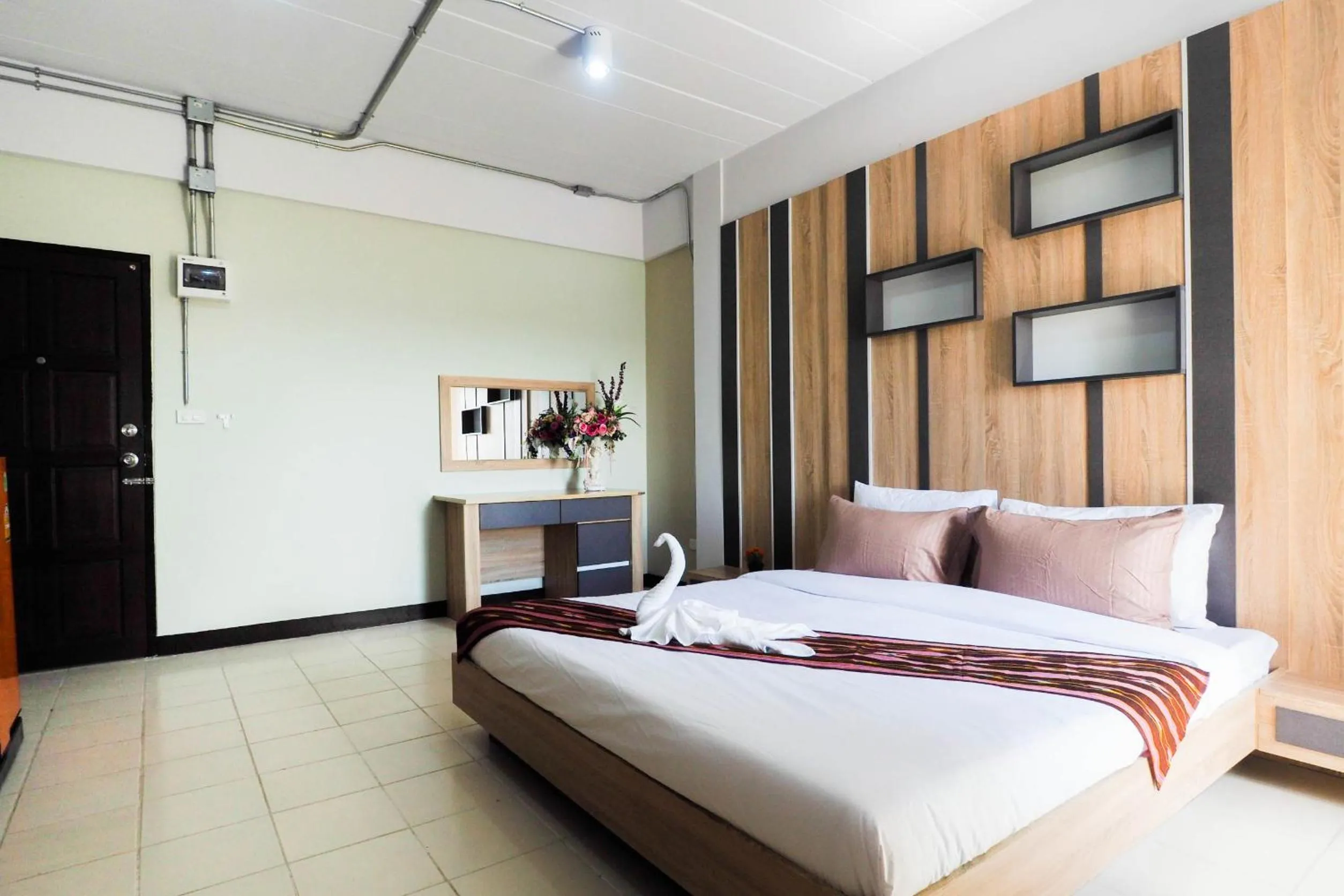 Bedroom, Bed in Supreme Place SHA Plus