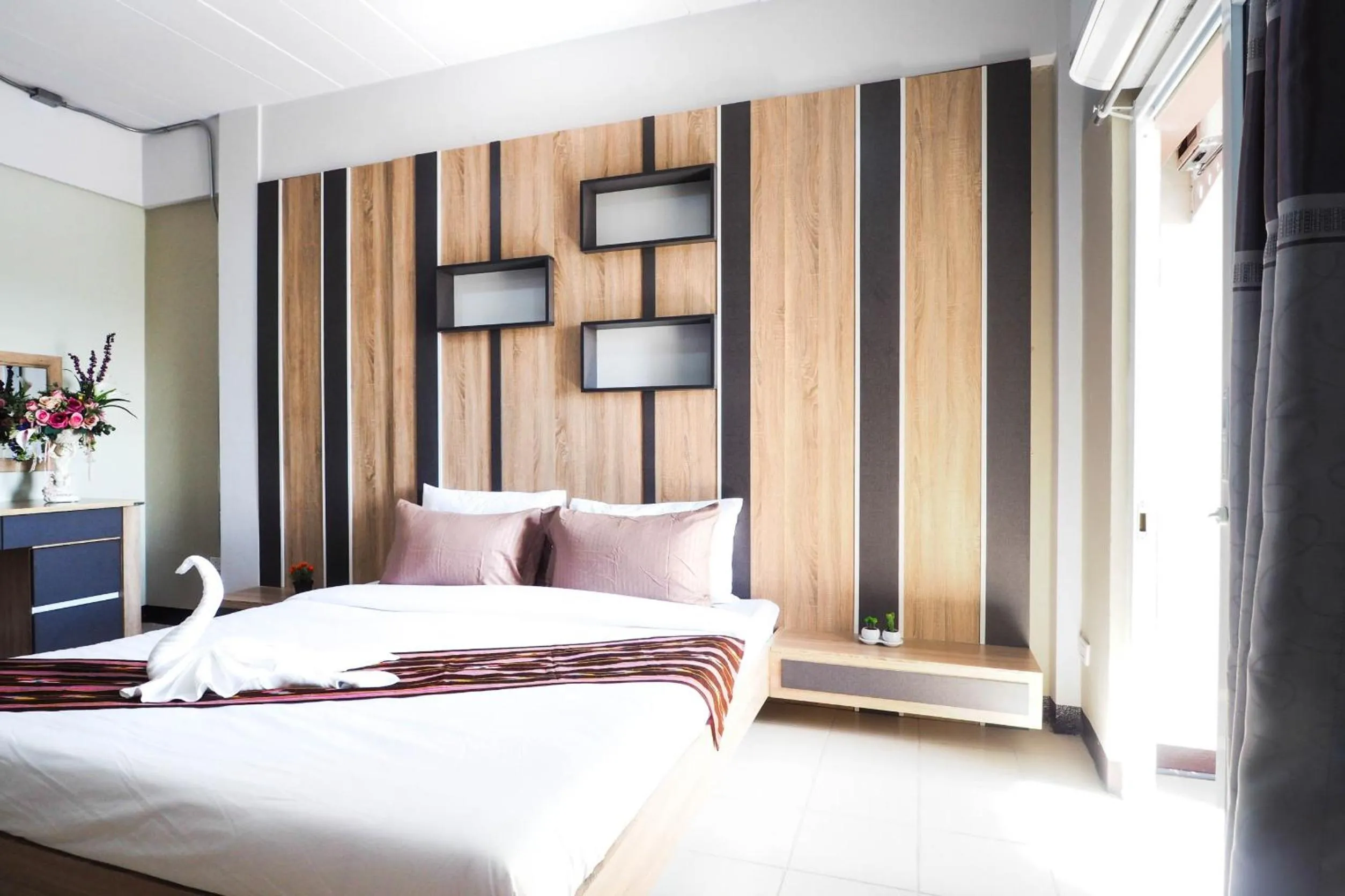 Bedroom, Bed in Supreme Place SHA Plus