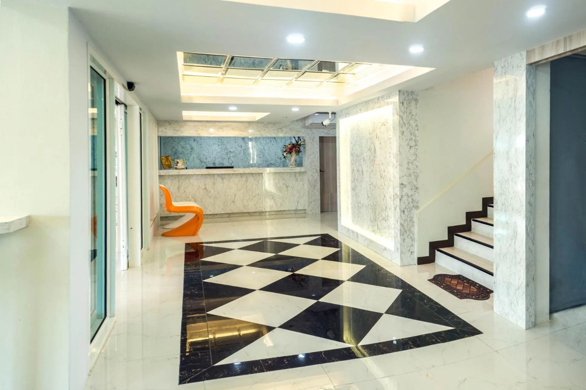 Property building in Supreme Place SHA Plus