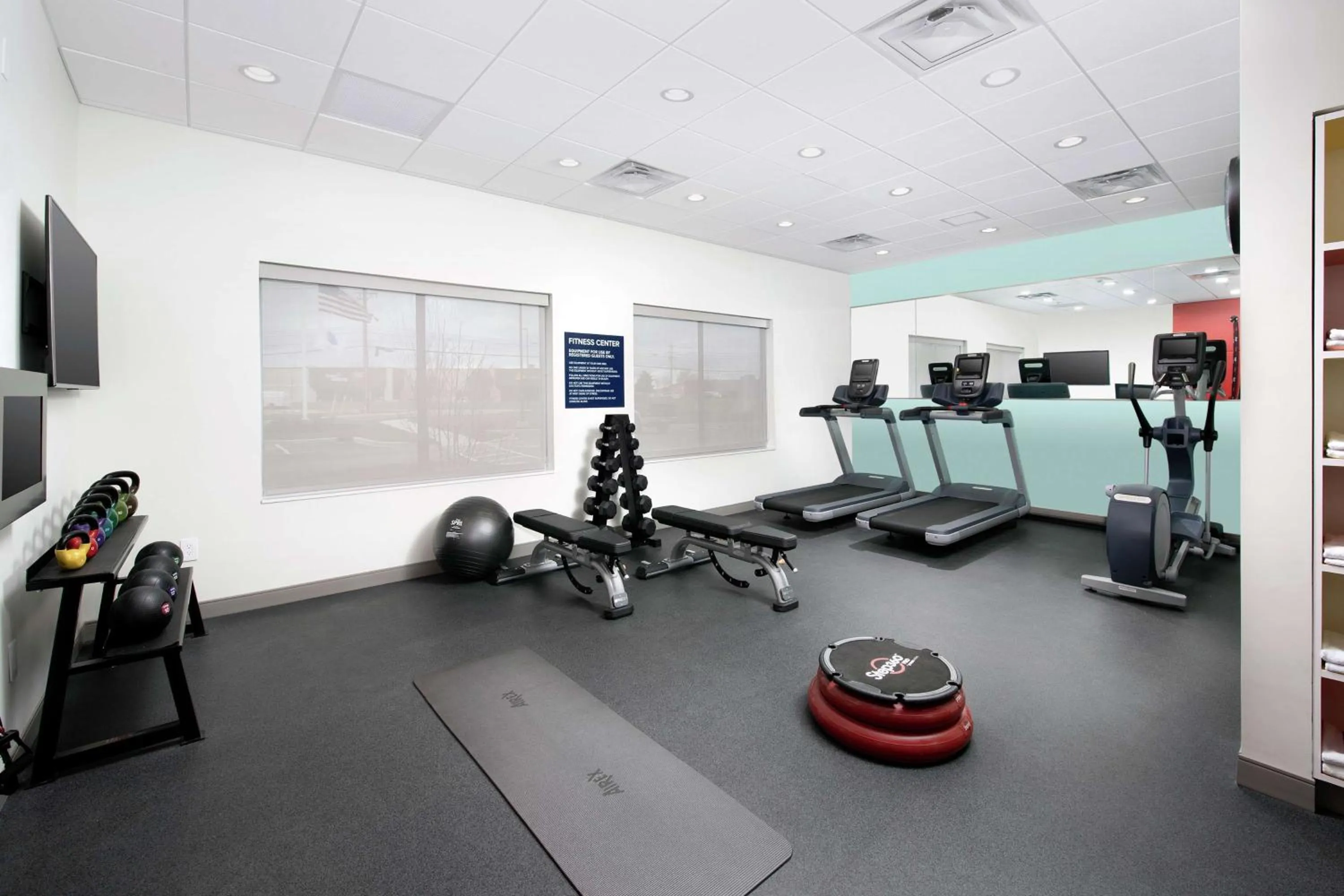 Fitness centre/facilities in Tru By Hilton Louisville East Ky