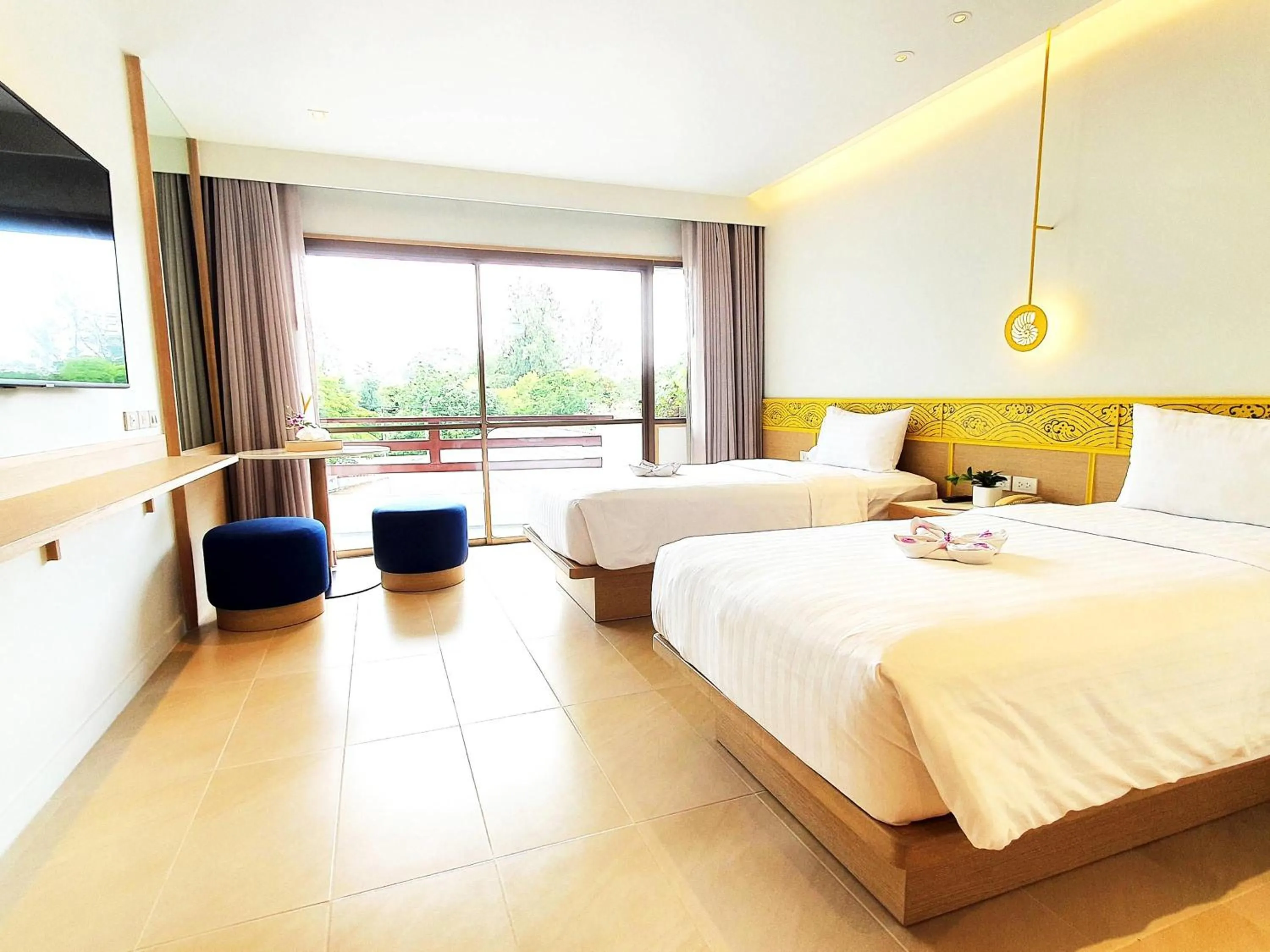 Bedroom, Bed in Novotel Rayong Rim Pae Resort